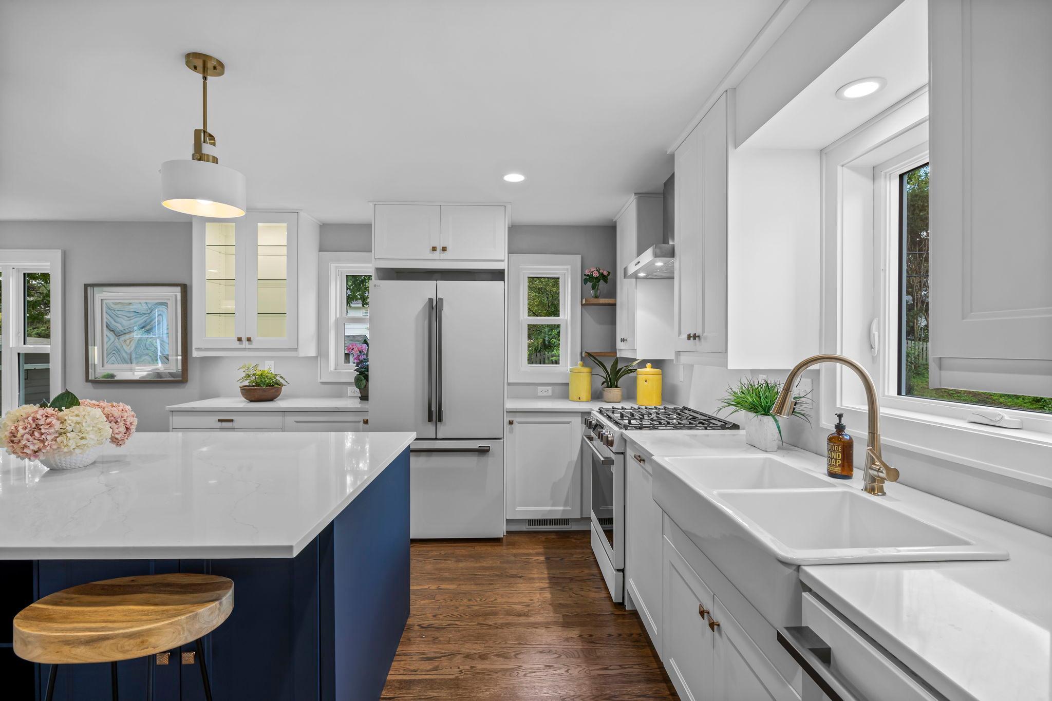 Minneapolis, Minnesota, 55435, United States, 5 Bedrooms Bedrooms, ,5 BathroomsBathrooms,Residential,Active,1944270