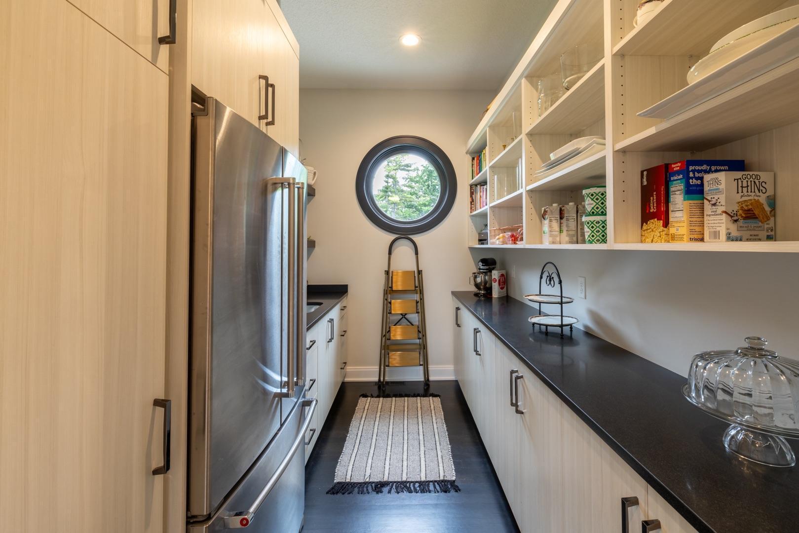 Rochester, Minnesota, 55902, United States, 4 Bedrooms Bedrooms, ,4 BathroomsBathrooms,Residential,Active,1853329