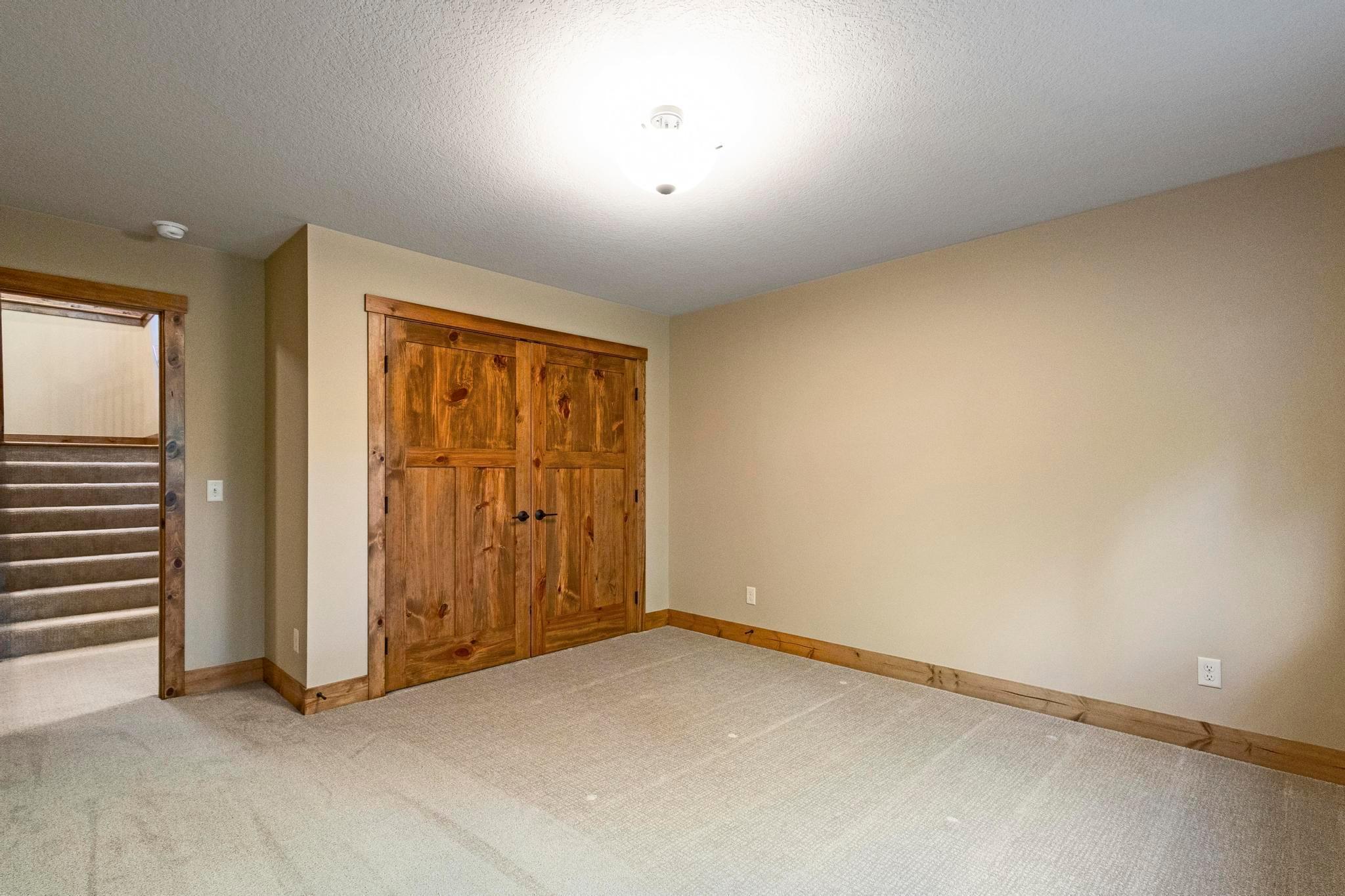 Excelsior, Minnesota, 55331, United States, 4 Bedrooms Bedrooms, ,4 BathroomsBathrooms,Residential,Active,1959542