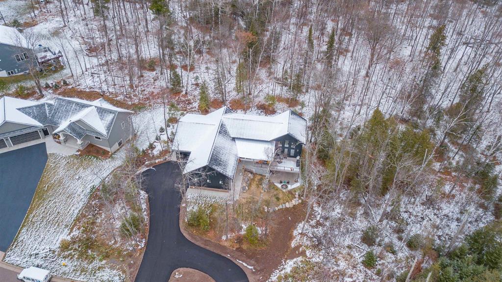 Duluth, Minnesota, 55811, United States, 3 Bedrooms Bedrooms, ,3 BathroomsBathrooms,Residential,Active,1963384