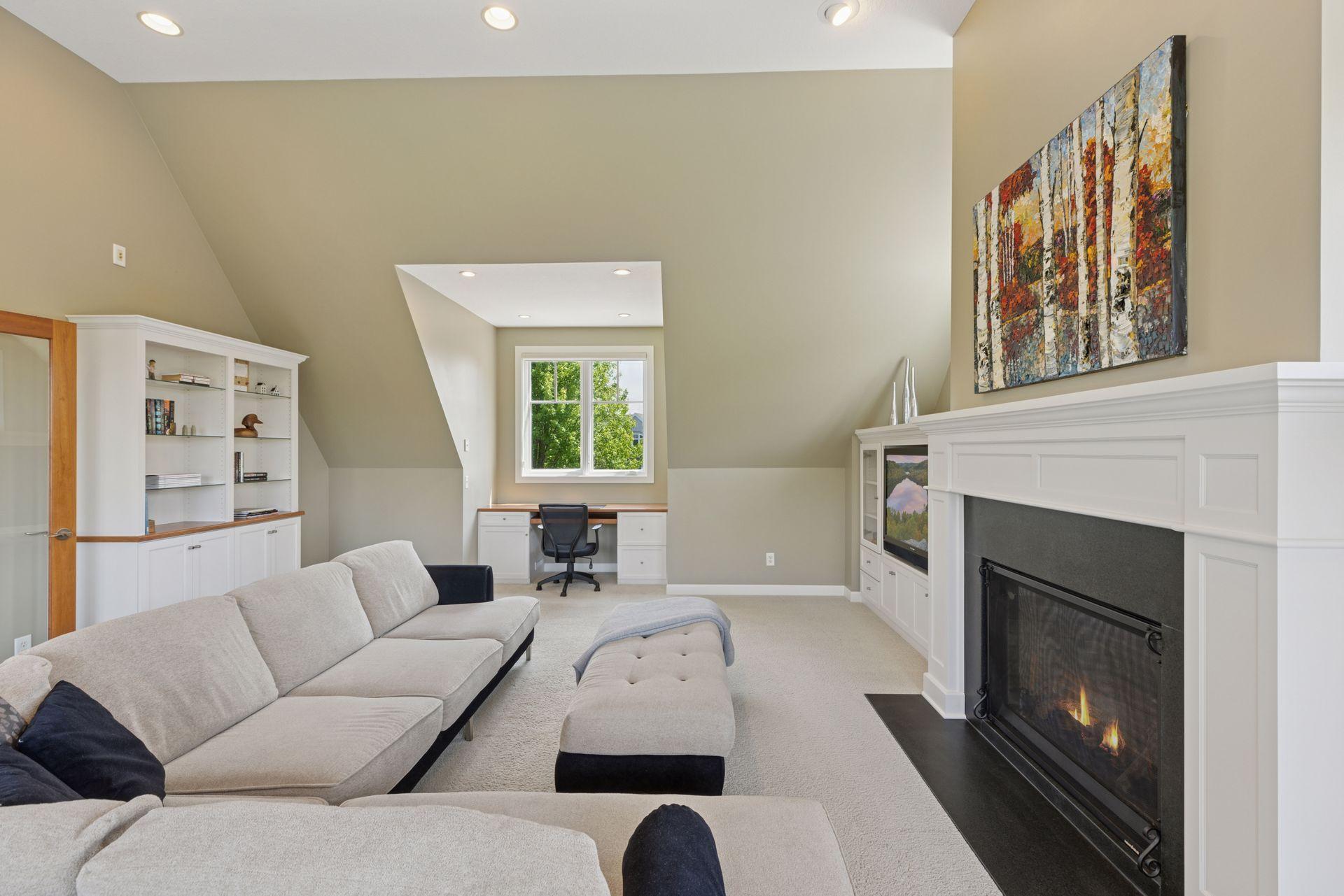 Lake Elmo, Minnesota, 55042, United States, 5 Bedrooms Bedrooms, ,5 BathroomsBathrooms,Residential,Active,1843876