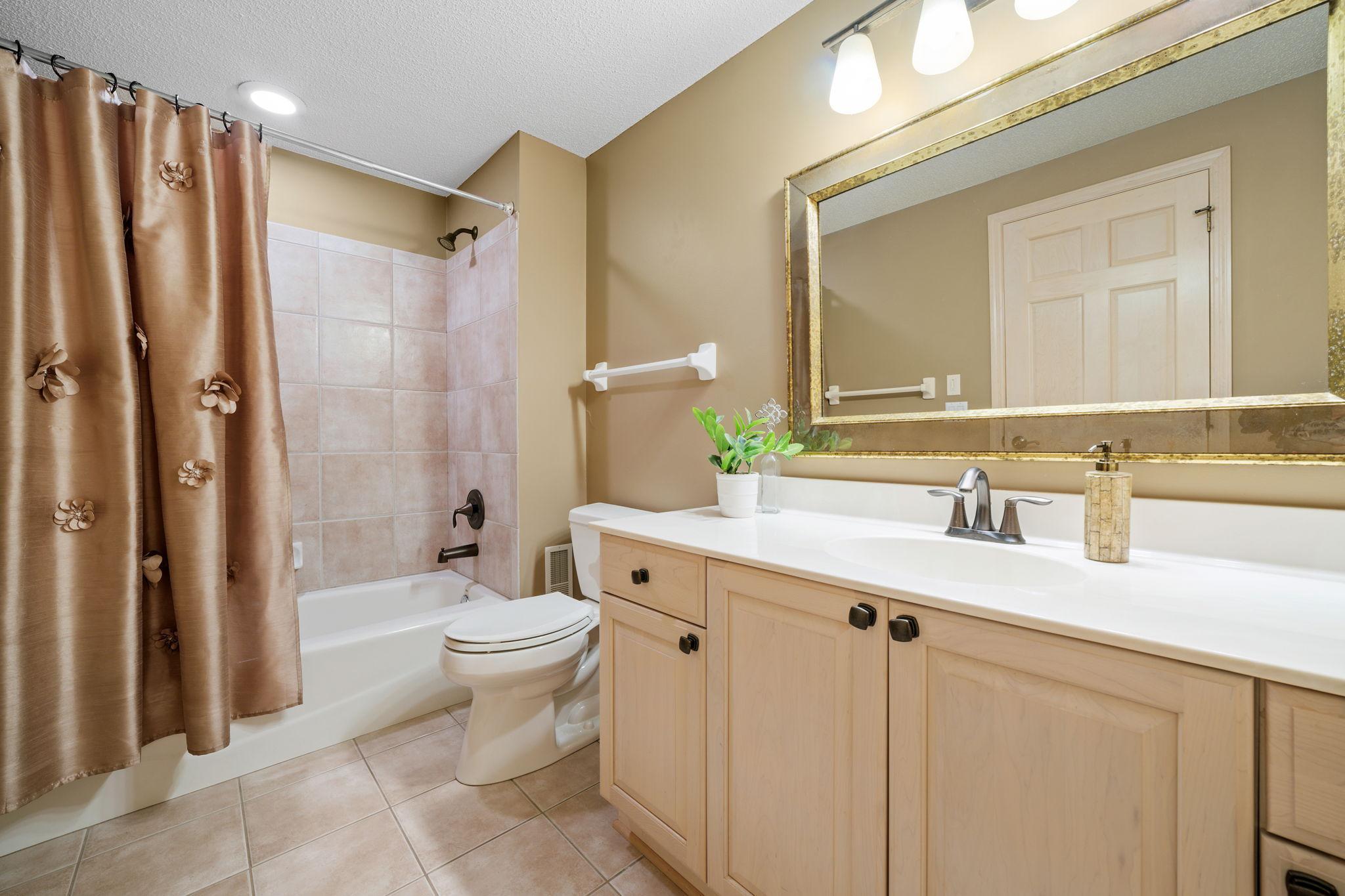 Wayzata, Minnesota, 55391, United States, 4 Bedrooms Bedrooms, ,3 BathroomsBathrooms,Residential,Active,1953718