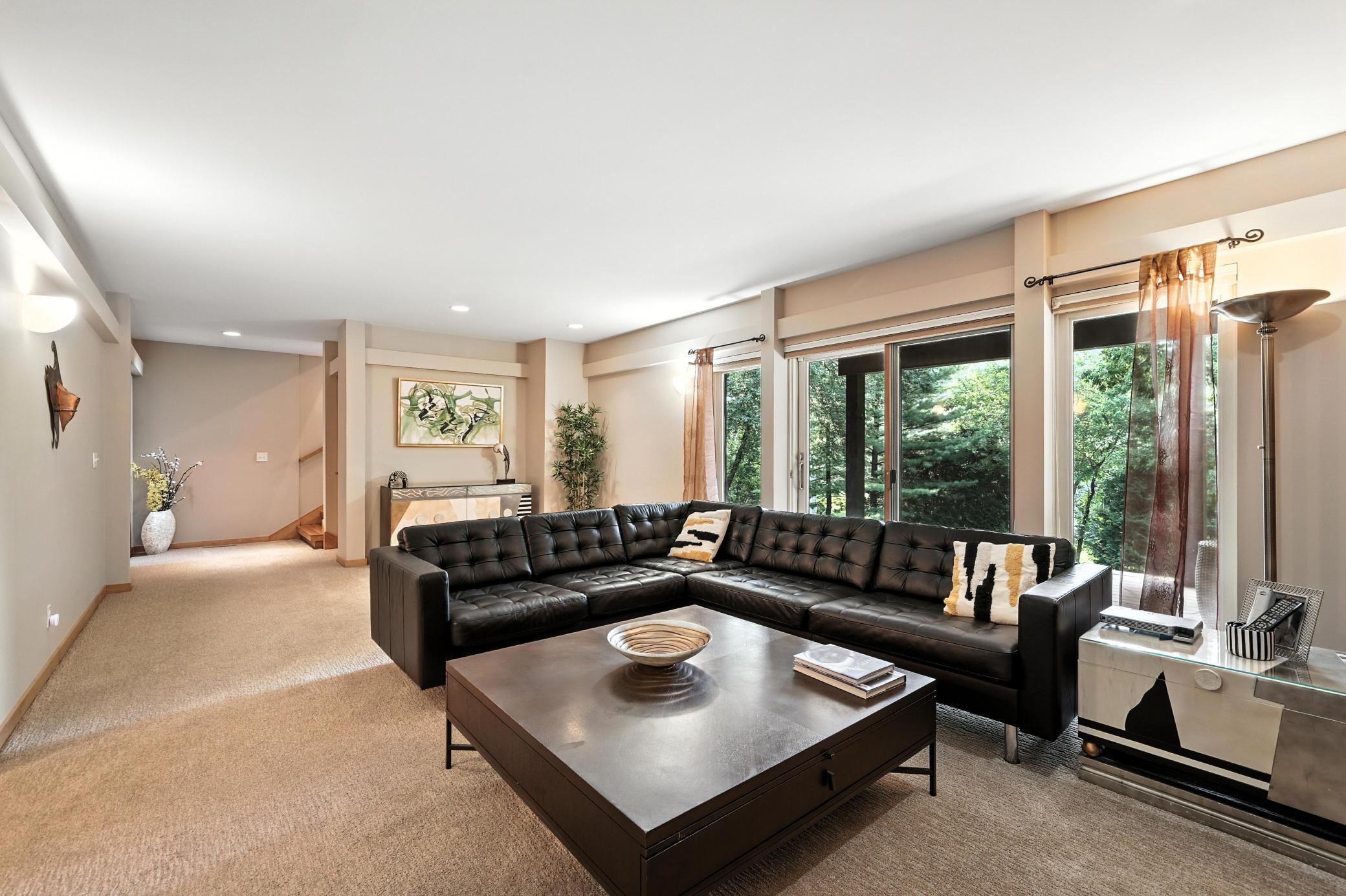 Minnetonka, Minnesota, 55345, United States, 5 Bedrooms Bedrooms, ,3 BathroomsBathrooms,Residential,Active,1971001