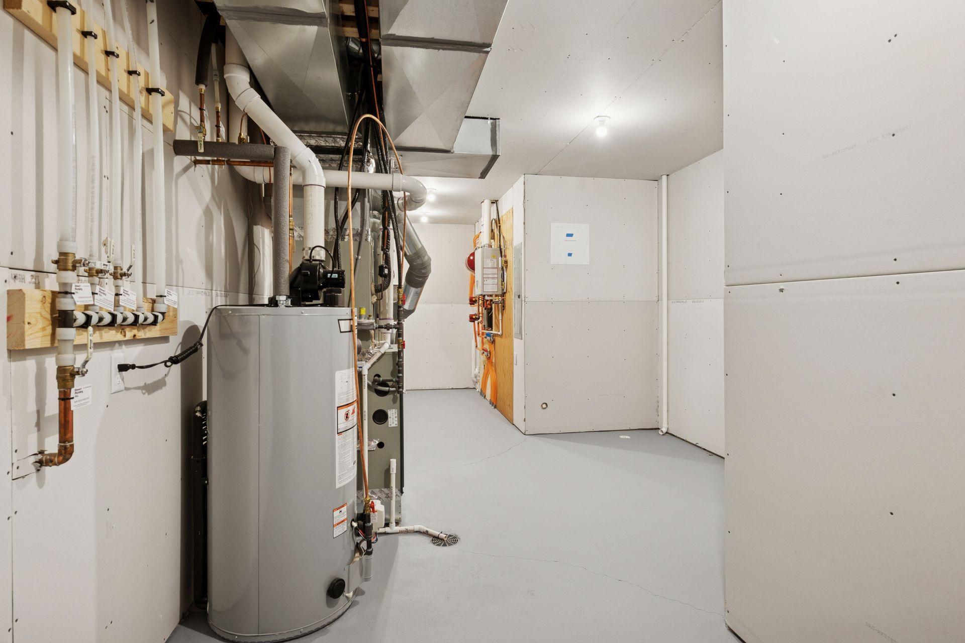 Saint Paul, Minnesota, 55118, United States, 4 Bedrooms Bedrooms, ,4 BathroomsBathrooms,Residential,Active,1973547