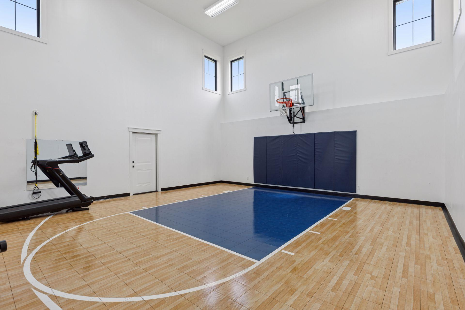 Woodbury, Minnesota, 55129, United States, 6 Bedrooms Bedrooms, ,6 BathroomsBathrooms,Residential,Active,1871286