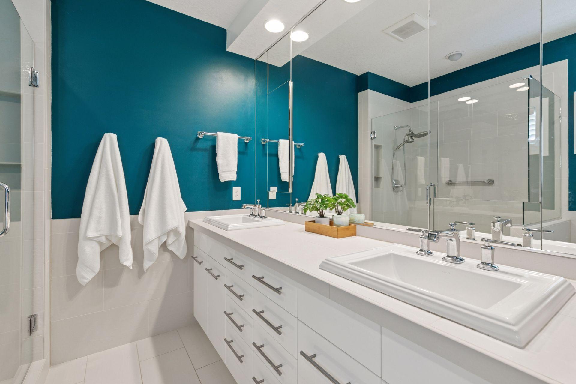 Minneapolis, Minnesota, 55410, United States, 5 Bedrooms Bedrooms, ,5 BathroomsBathrooms,Residential,Active,1929403