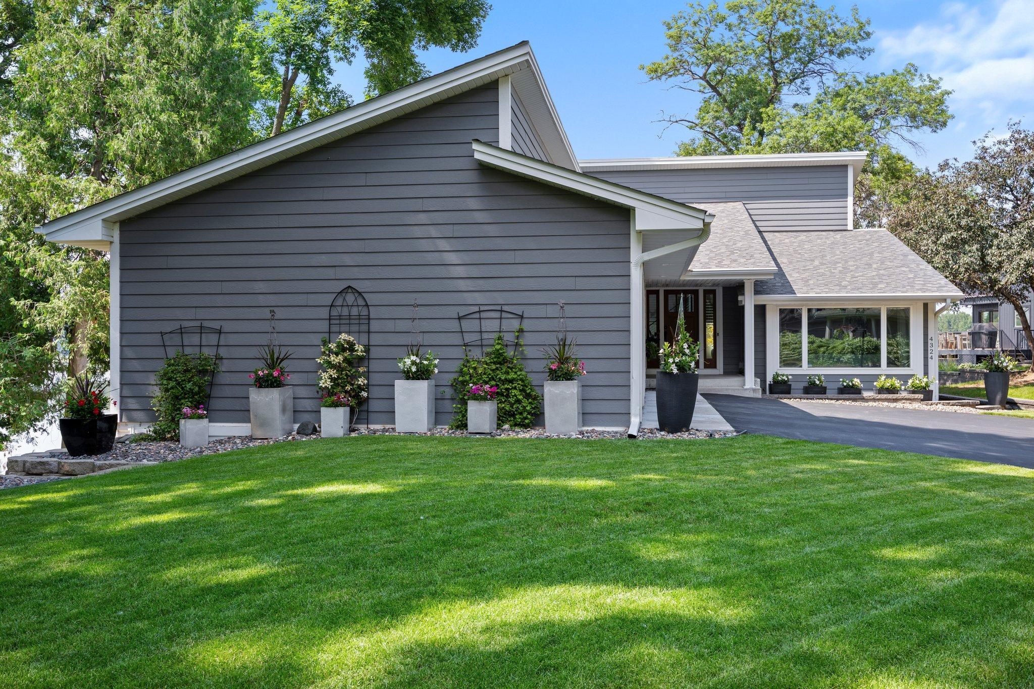 Saint Paul, Minnesota, 55126, United States, 4 Bedrooms Bedrooms, ,4 BathroomsBathrooms,Residential,Active,2027818