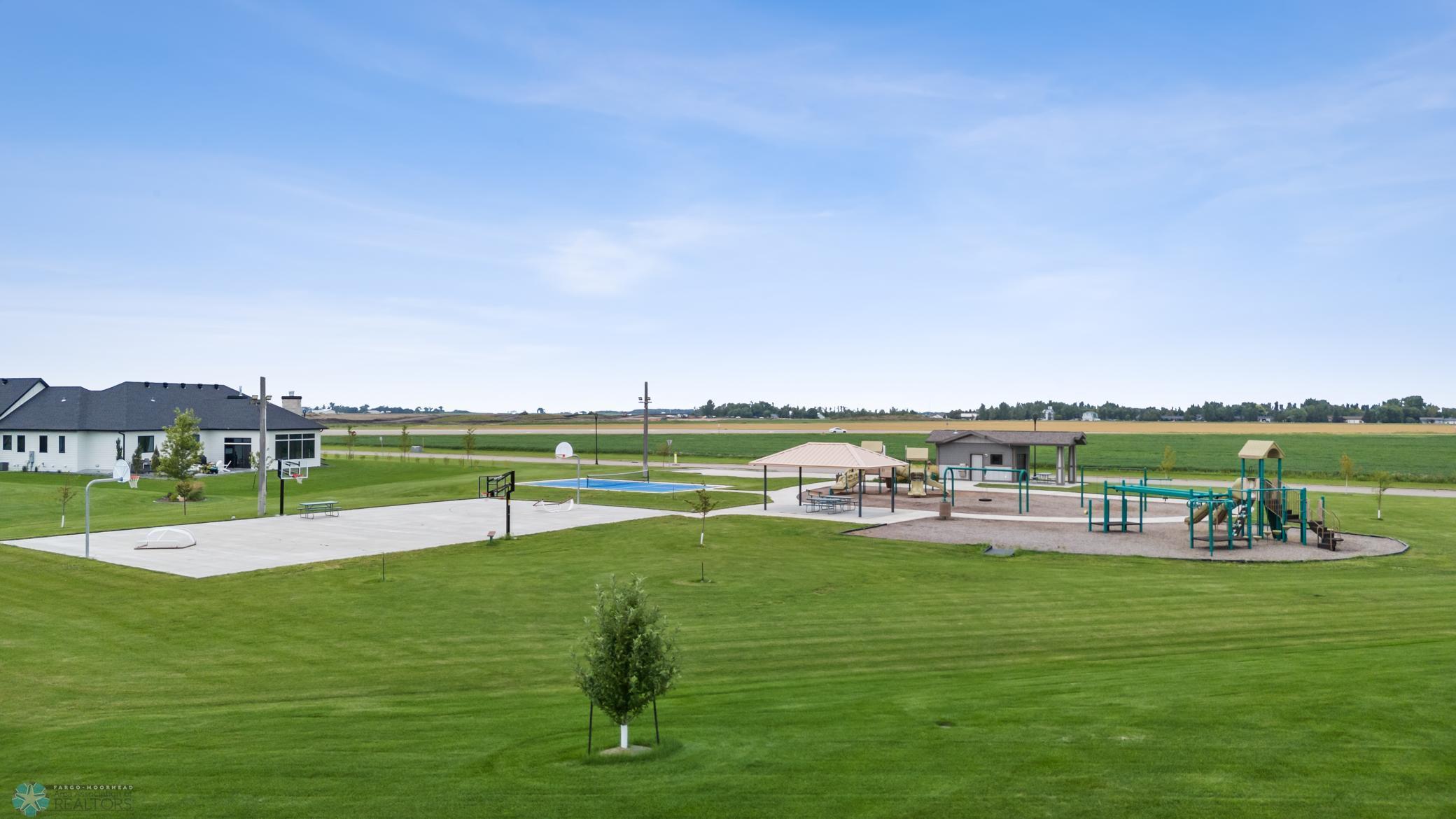 Oxbow, North Dakota, 58047, United States, 5 Bedrooms Bedrooms, ,3 BathroomsBathrooms,Residential,Active,1926894