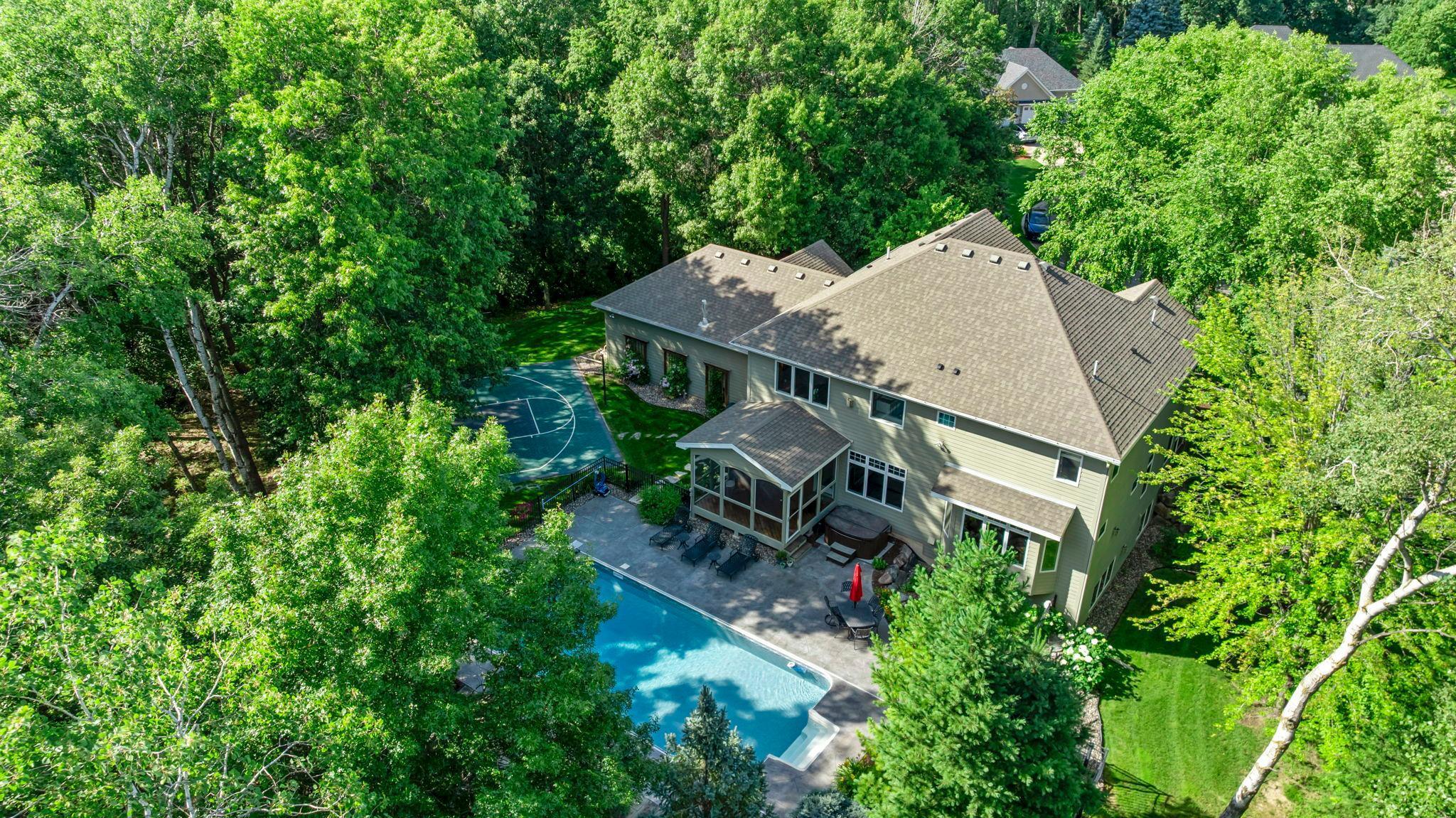 Rosemount, Minnesota, 55068, United States, 5 Bedrooms Bedrooms, ,5 BathroomsBathrooms,Residential,Active,2007318