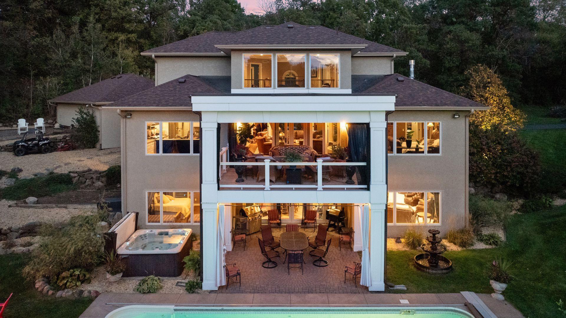 Hudson, Wisconsin, 54016, United States, 4 Bedrooms Bedrooms, ,6 BathroomsBathrooms,Residential,Active,1965807