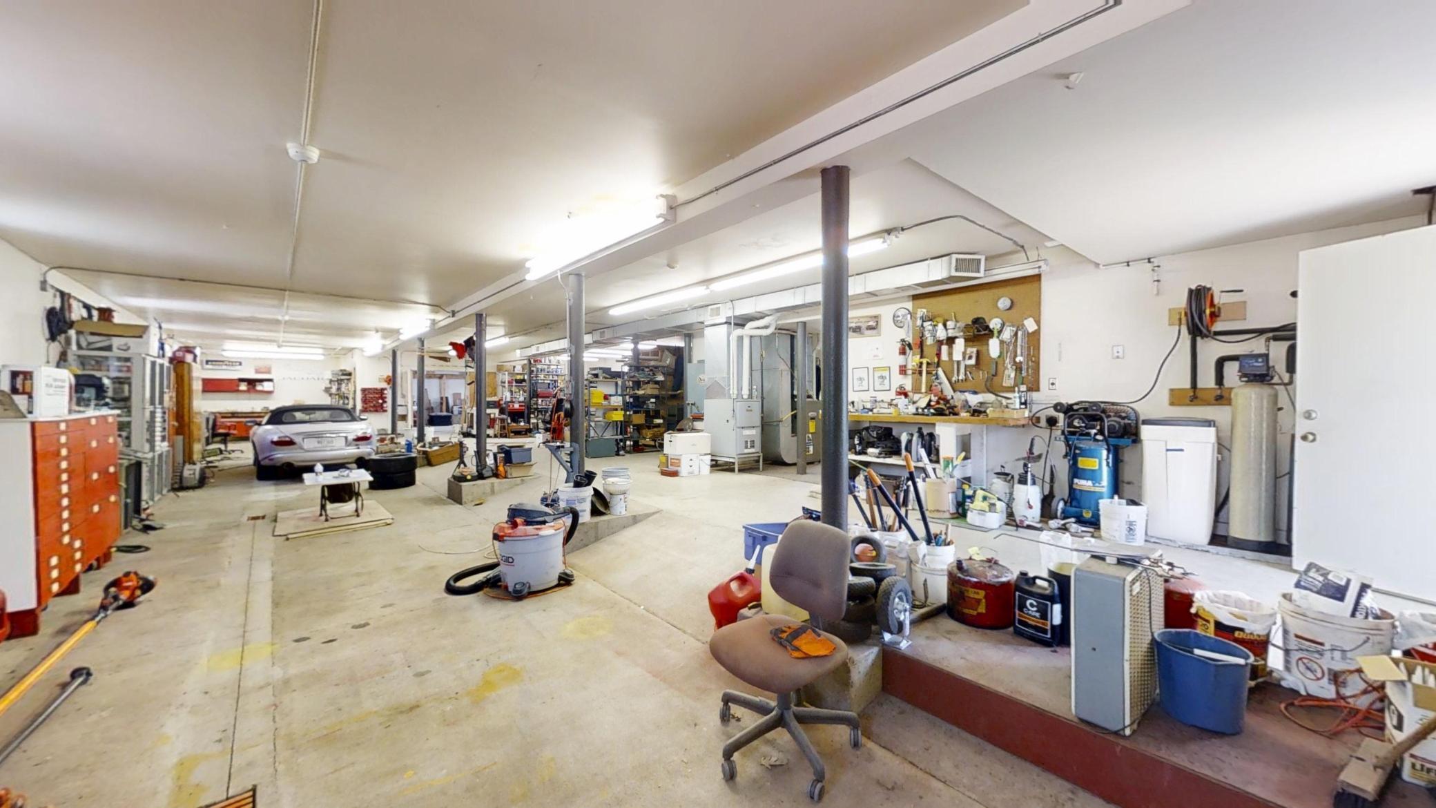 Northfield, Minnesota, 55057, United States, 3 Bedrooms Bedrooms, ,3 BathroomsBathrooms,Residential,Active,1920261