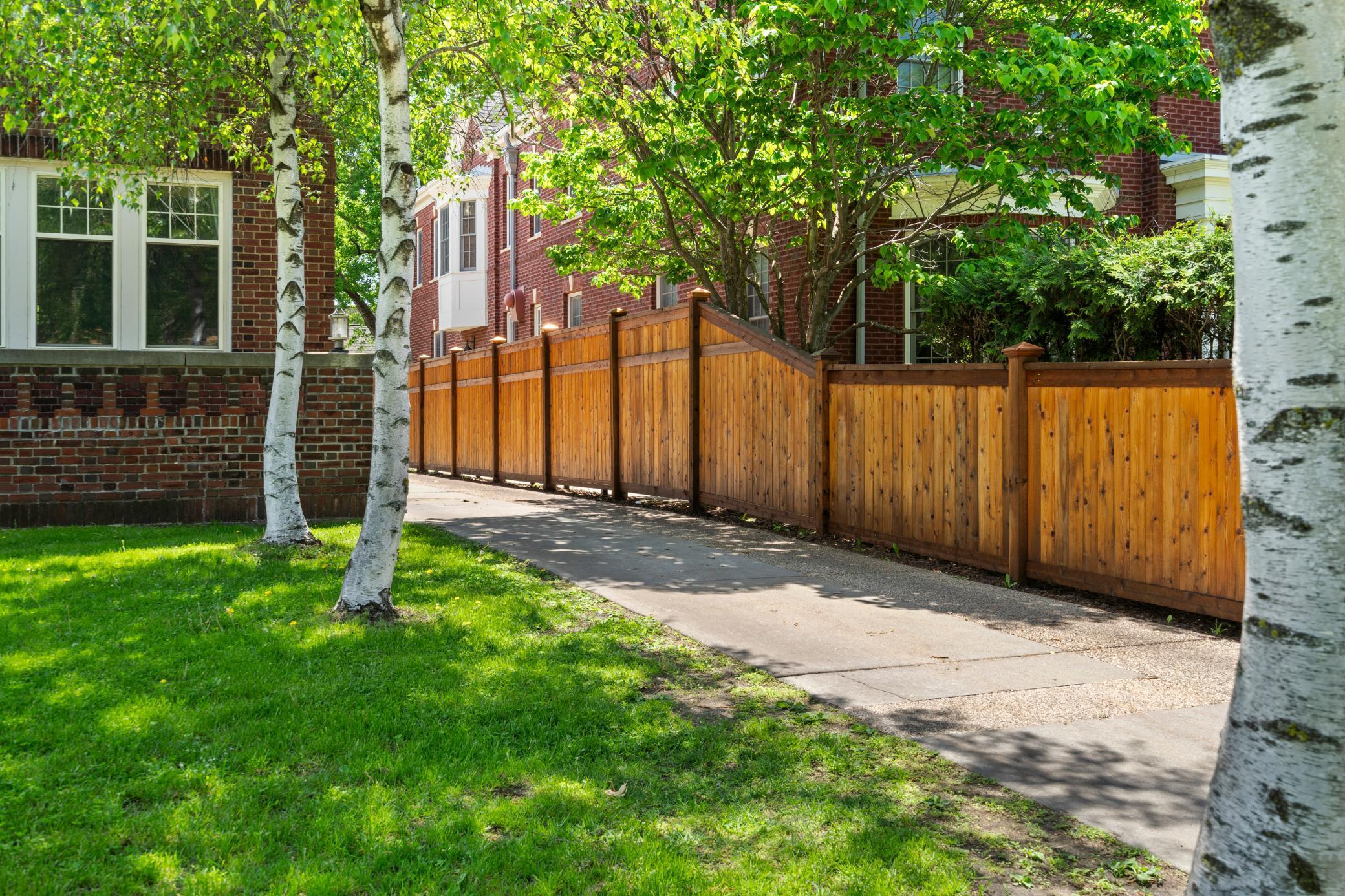 Saint Paul, Minnesota, 55105, United States, 6 Bedrooms Bedrooms, ,5 BathroomsBathrooms,Residential,Pending,2011867