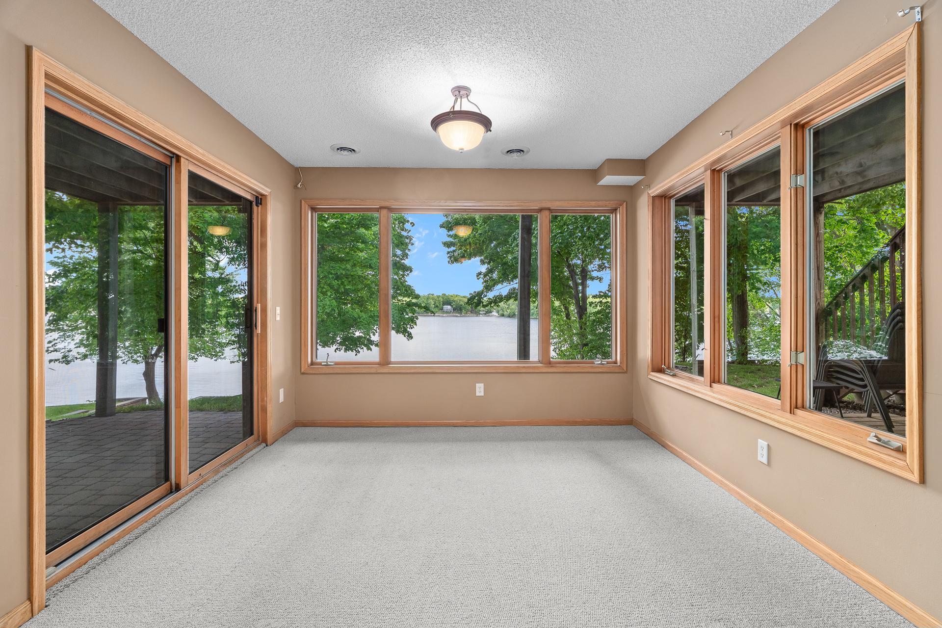 Prior Lake, Minnesota, 55372, United States, 4 Bedrooms Bedrooms, ,4 BathroomsBathrooms,Residential,Active,1995257