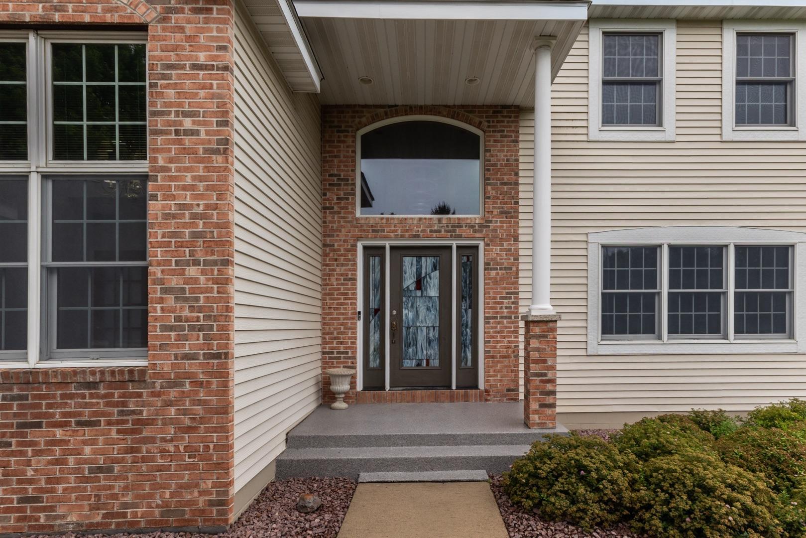 Rochester, Minnesota, 55902, United States, 5 Bedrooms Bedrooms, ,4 BathroomsBathrooms,Residential,Active,1902957