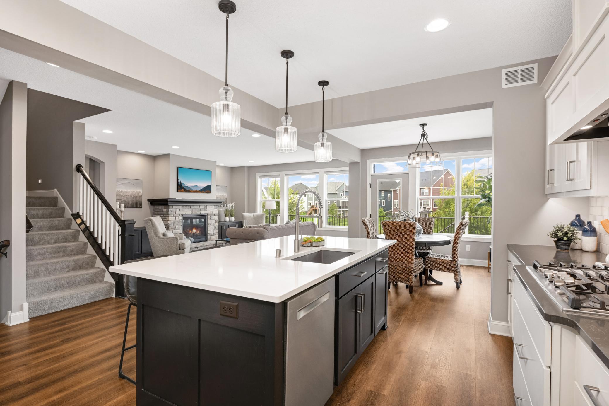 Lakeville, Minnesota, 55044, United States, 5 Bedrooms Bedrooms, ,6 BathroomsBathrooms,Residential,Active,1943786