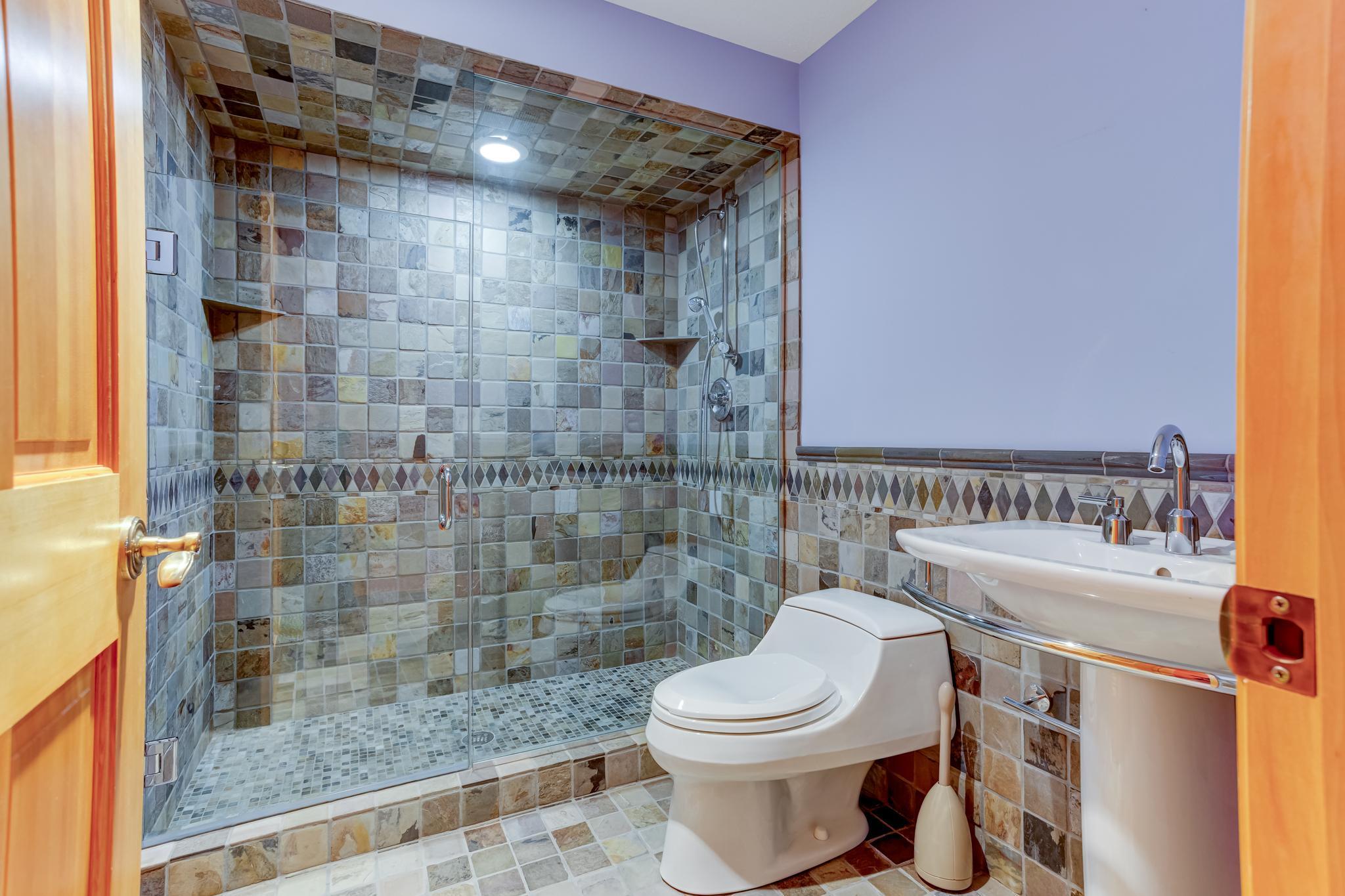 Afton, Minnesota, 55001, United States, 6 Bedrooms Bedrooms, ,6 BathroomsBathrooms,Residential,Active,1973262