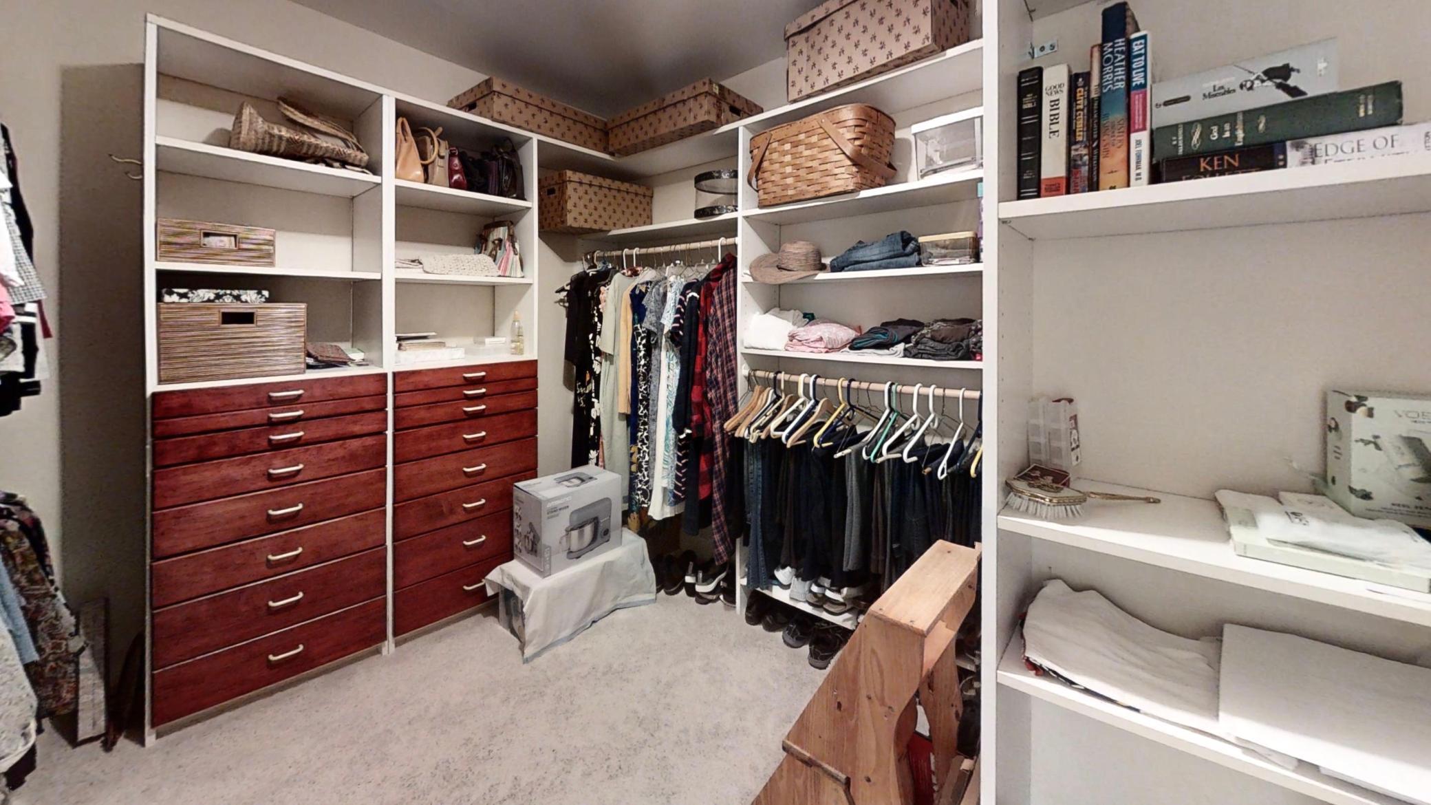 Northfield, Minnesota, 55057, United States, 3 Bedrooms Bedrooms, ,3 BathroomsBathrooms,Residential,Active,1920261