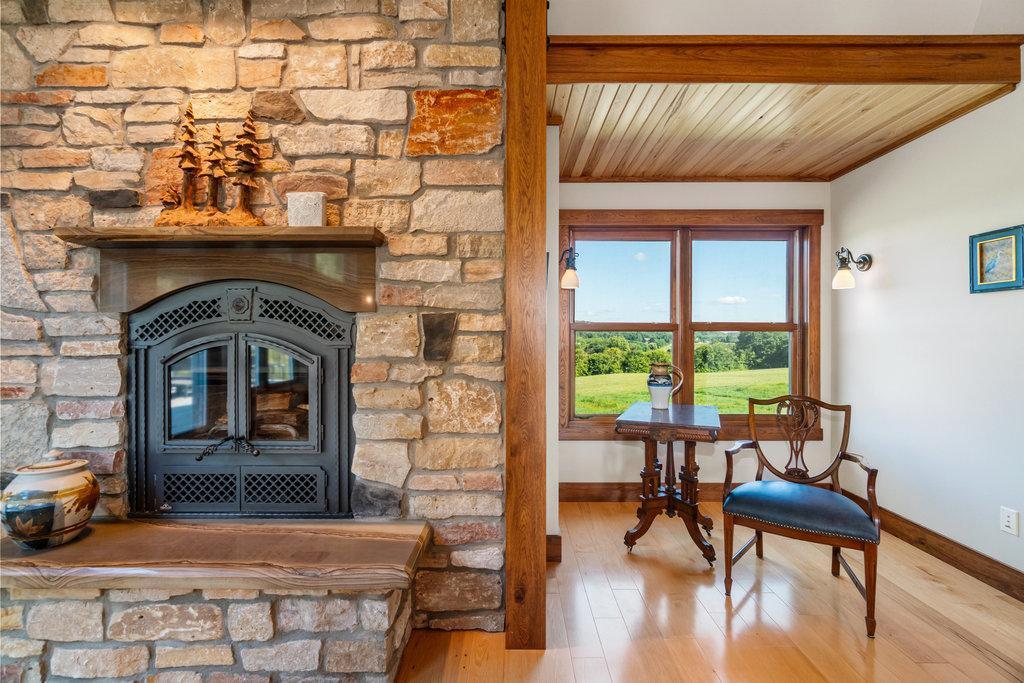 Menomonie, Wisconsin, 54751, United States, 2 Bedrooms Bedrooms, ,3 BathroomsBathrooms,Residential,Active,1993940