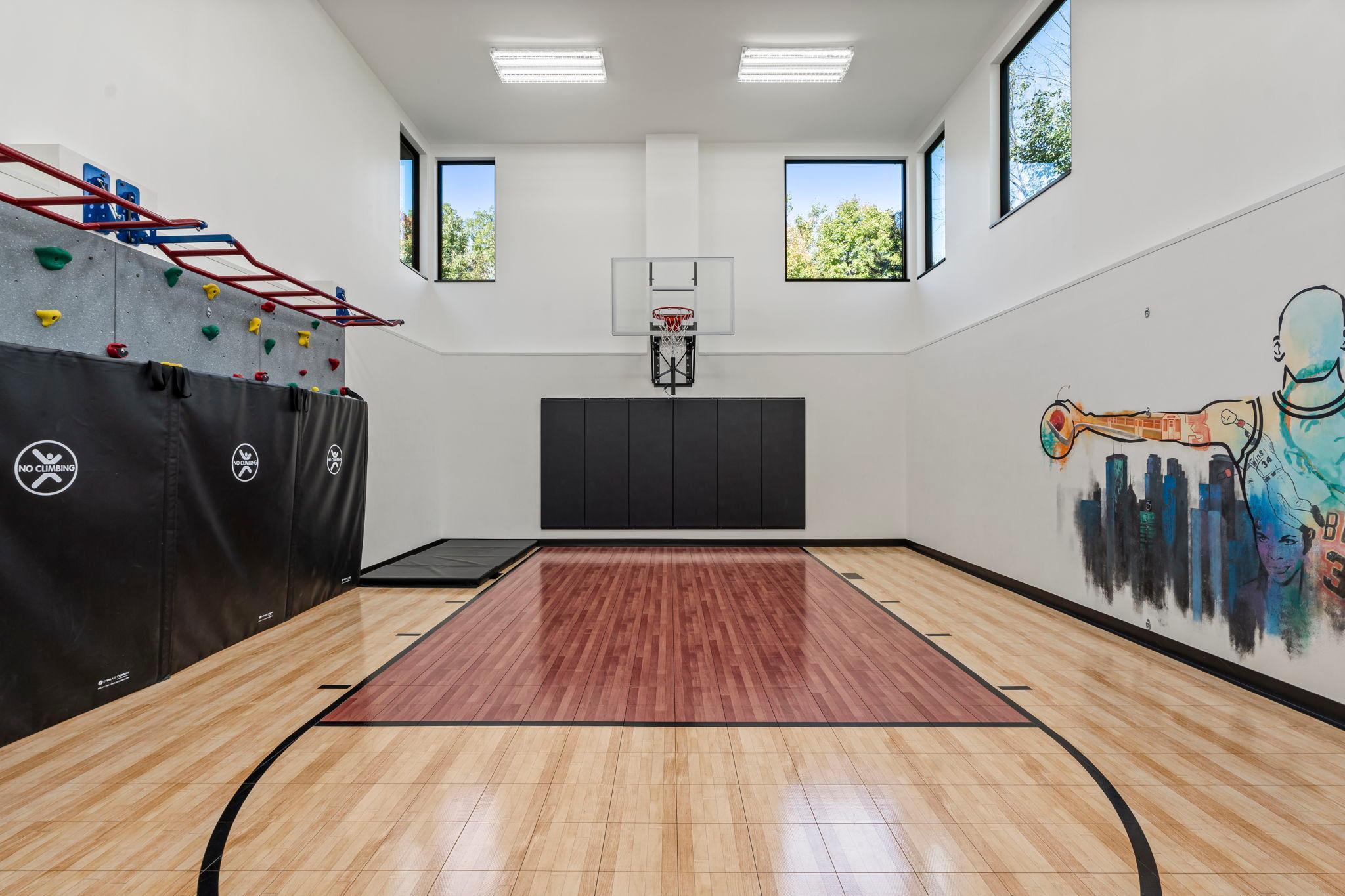 Shakopee, Minnesota, 55379, United States, 5 Bedrooms Bedrooms, ,5 BathroomsBathrooms,Residential,Active,1964254