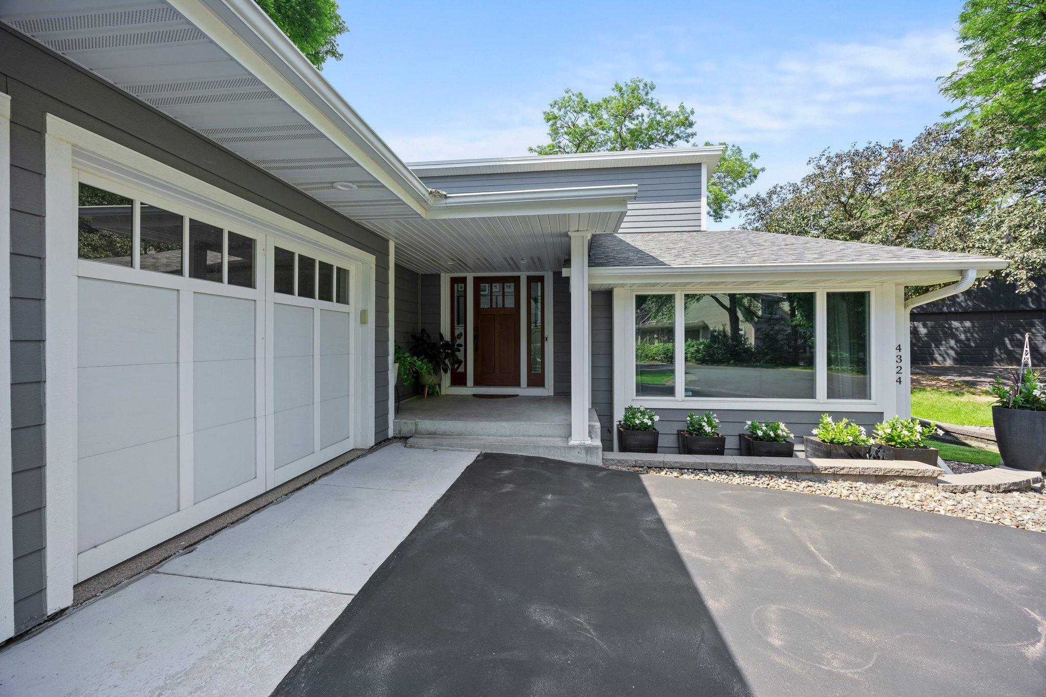 Saint Paul, Minnesota, 55126, United States, 4 Bedrooms Bedrooms, ,4 BathroomsBathrooms,Residential,Active,2027818