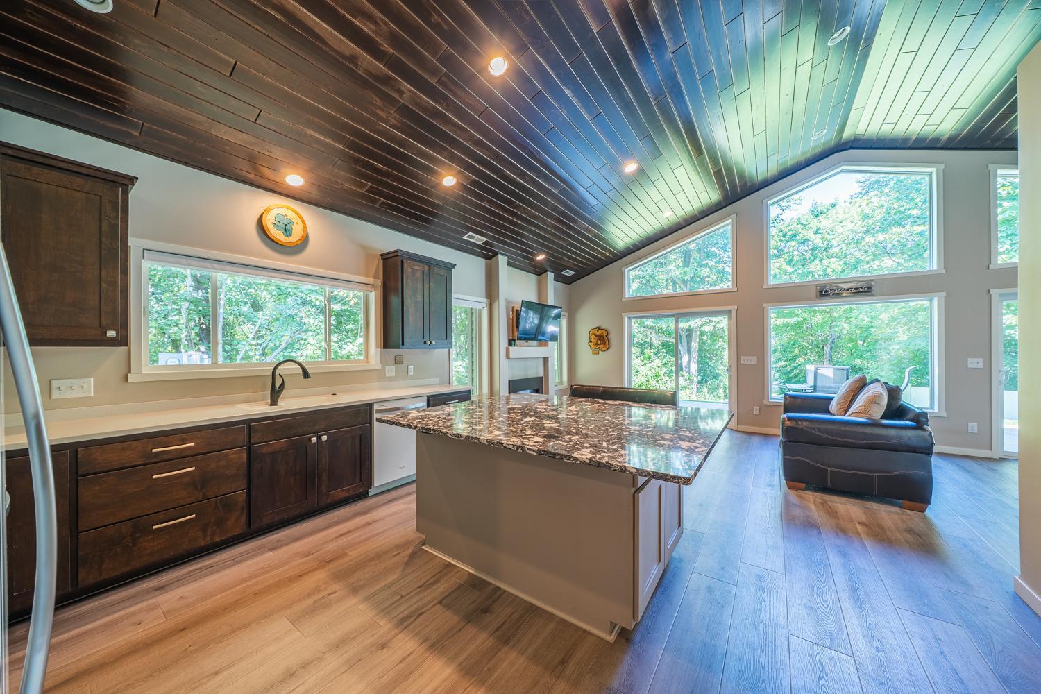 Pelican Rapids, Minnesota, 56572, United States, 5 Bedrooms Bedrooms, ,3 BathroomsBathrooms,Residential,Active,1927674