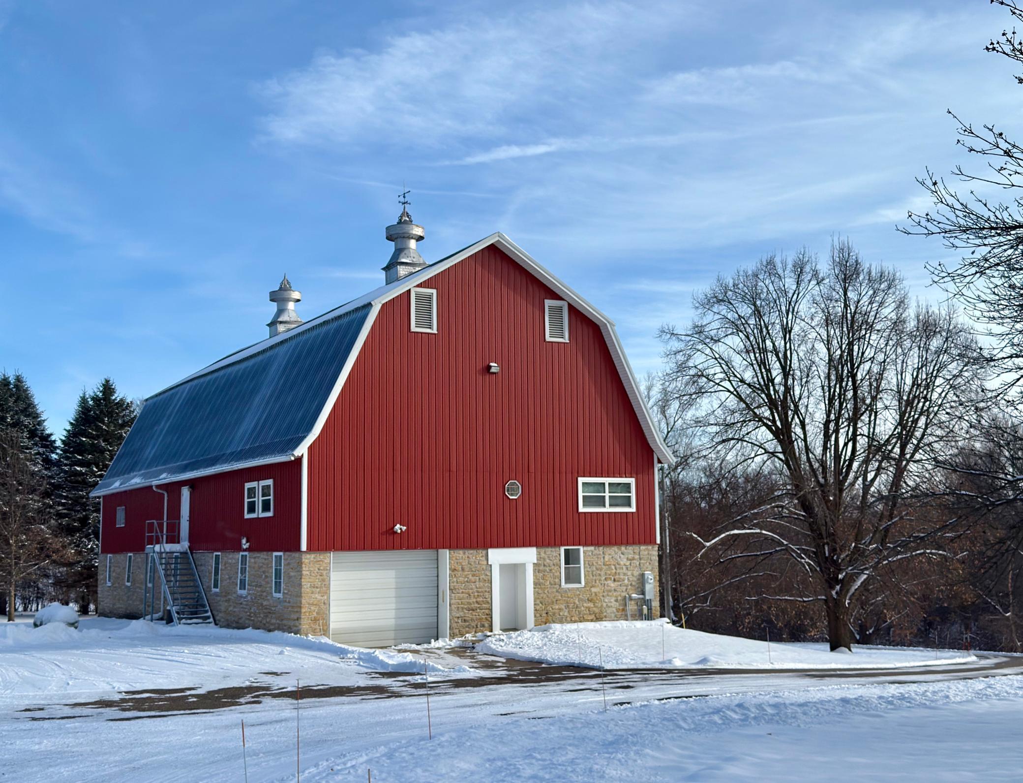 Northfield, Minnesota, 55057, United States, 3 Bedrooms Bedrooms, ,3 BathroomsBathrooms,Residential,Active,1920261