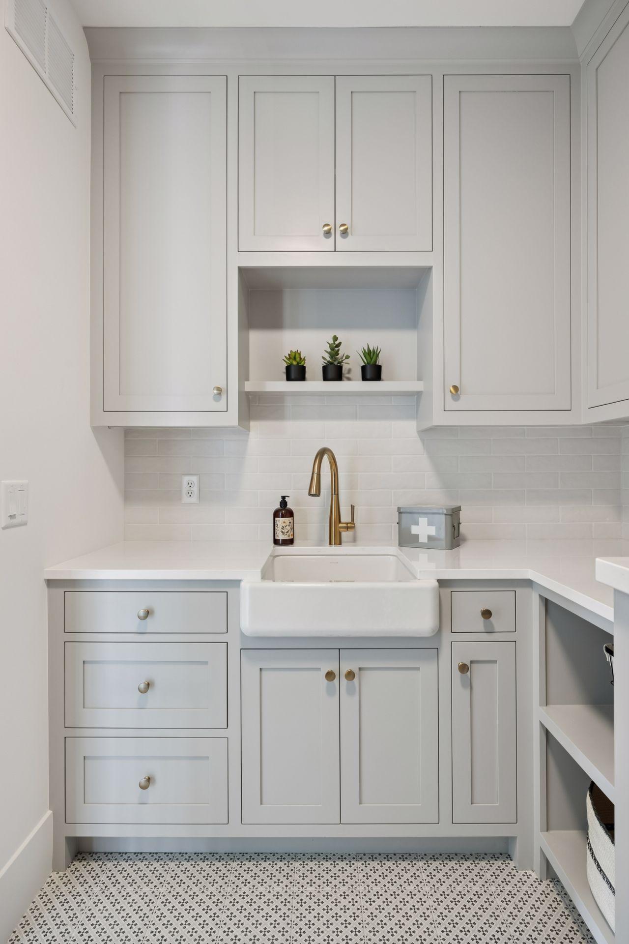 Minneapolis, Minnesota, 55424, United States, 5 Bedrooms Bedrooms, ,6 BathroomsBathrooms,Residential,Active,1959982