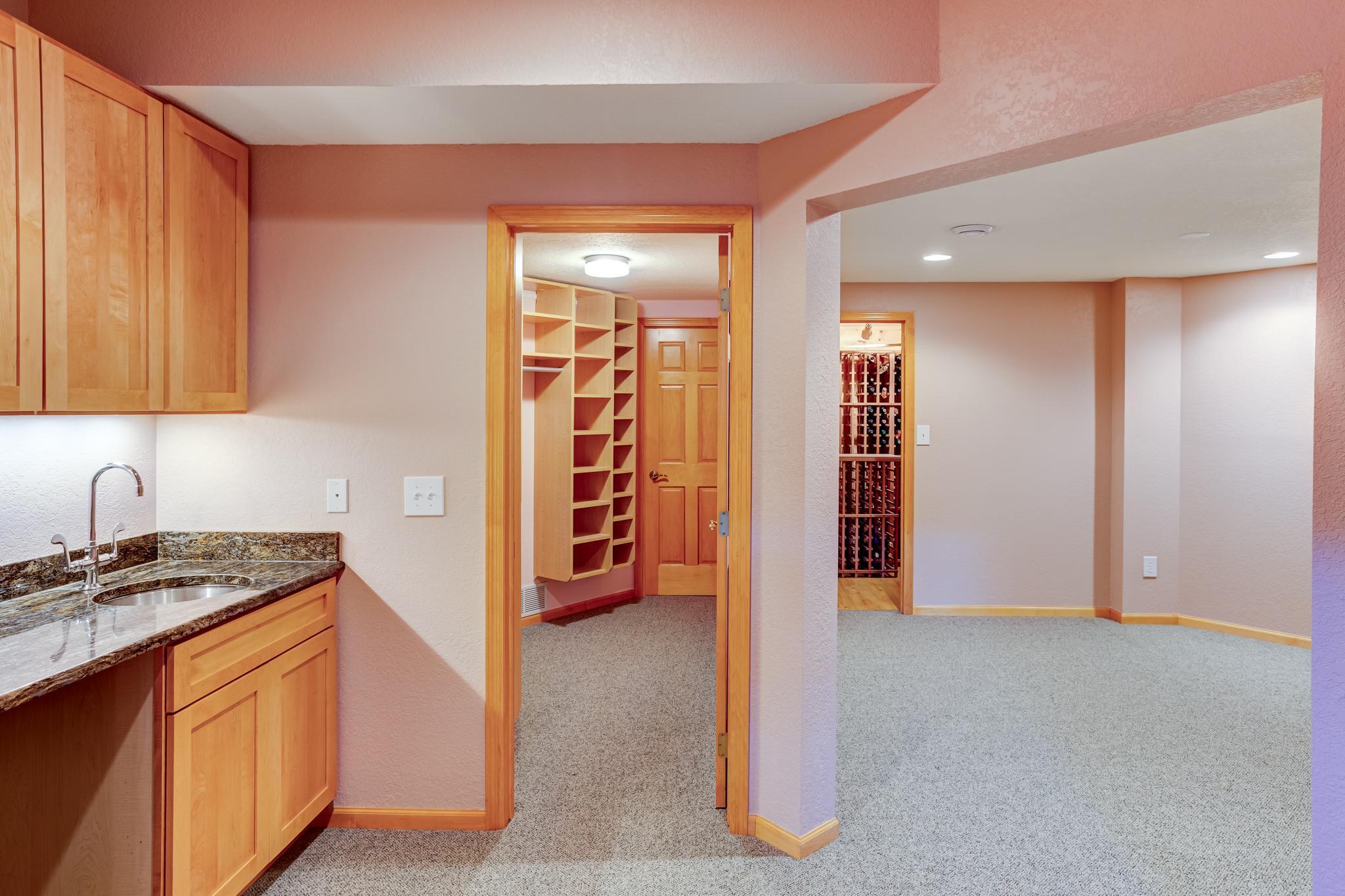 Afton, Minnesota, 55001, United States, 6 Bedrooms Bedrooms, ,6 BathroomsBathrooms,Residential,Active,1973262