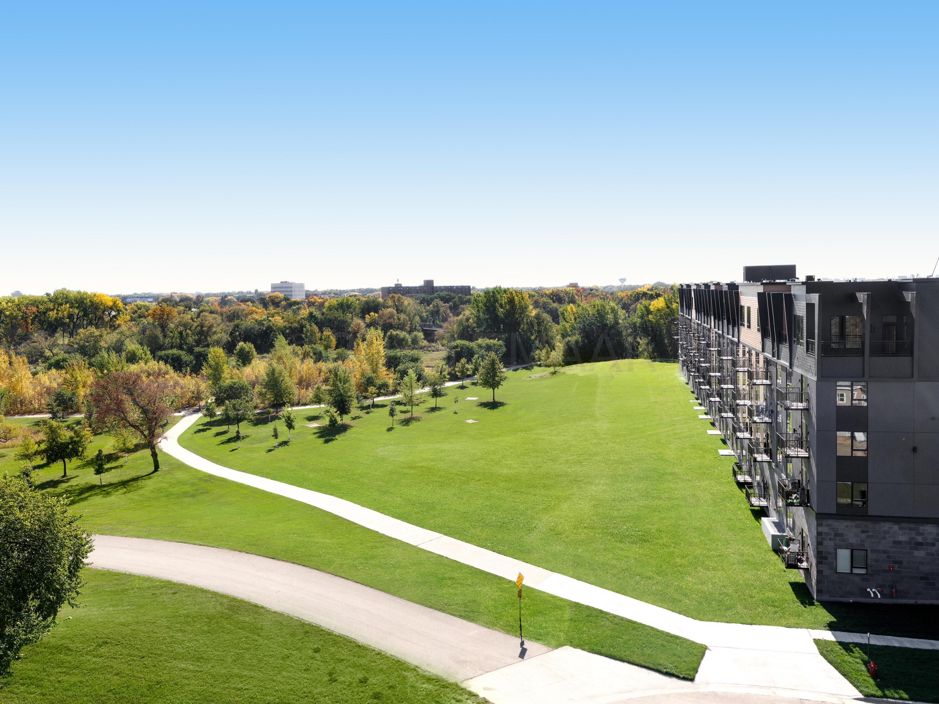 Fargo, North Dakota, 58102, United States, 3 Bedrooms Bedrooms, ,2 BathroomsBathrooms,Residential,Active,2008747