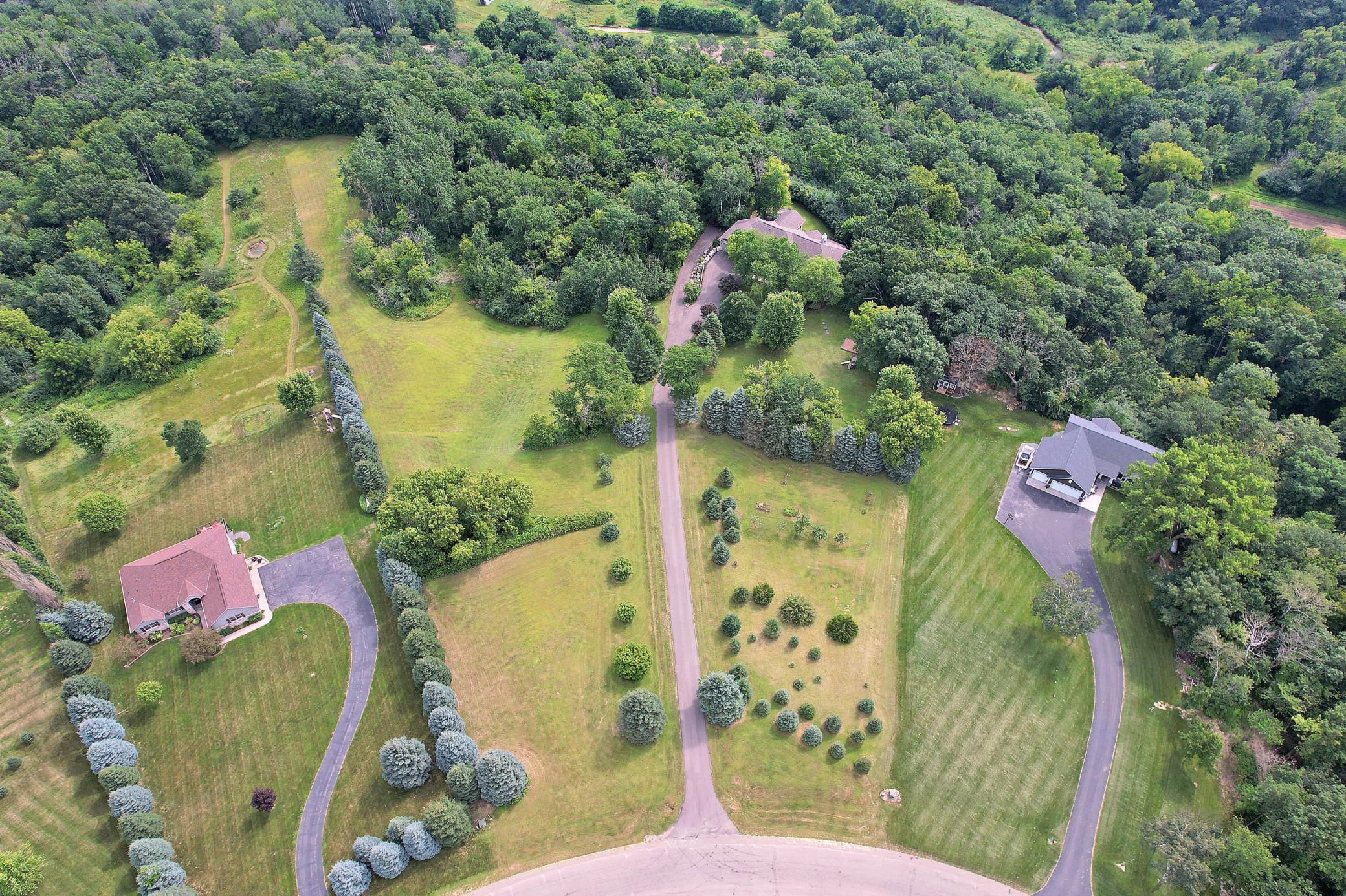 Prescott, Wisconsin, 54021, United States, 5 Bedrooms Bedrooms, ,4 BathroomsBathrooms,Residential,Active,1922293