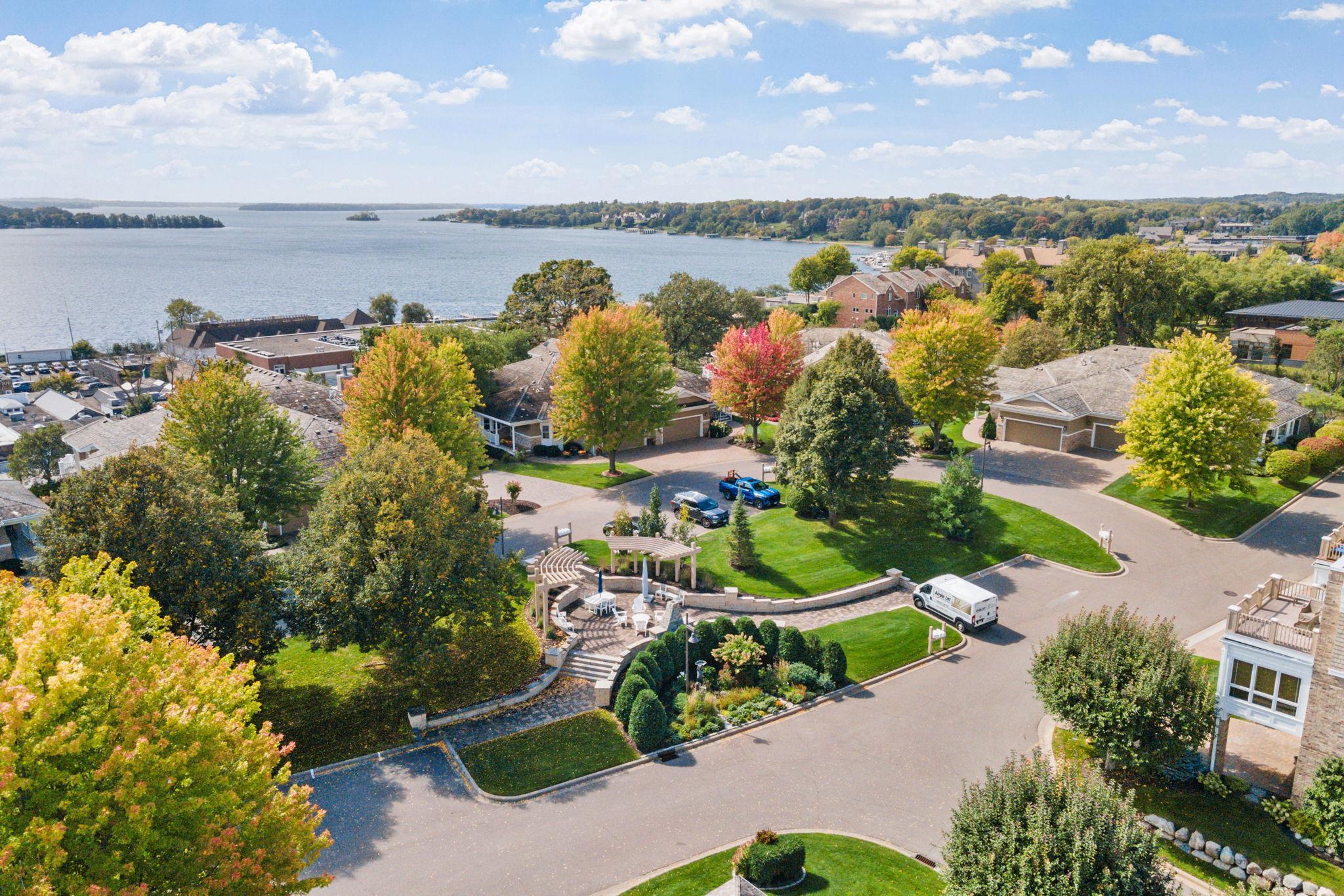 Wayzata, Minnesota, 55391, United States, 4 Bedrooms Bedrooms, ,3 BathroomsBathrooms,Residential,Active,1953718