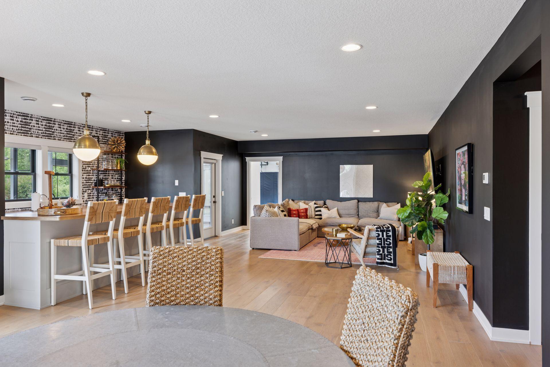 Woodbury, Minnesota, 55129, United States, 6 Bedrooms Bedrooms, ,6 BathroomsBathrooms,Residential,Active,1871286