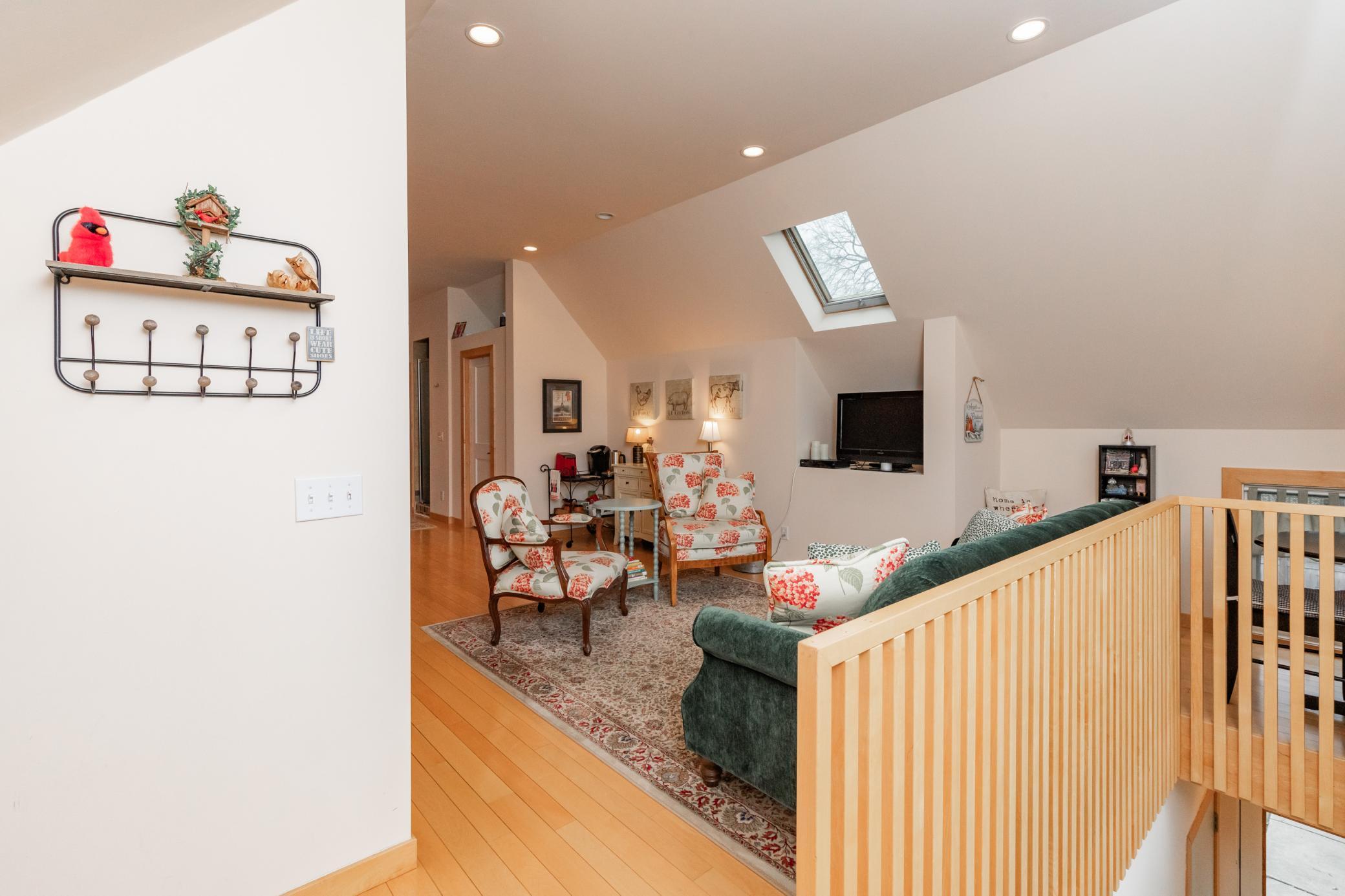 Saint Paul, Minnesota, 55105, United States, 6 Bedrooms Bedrooms, ,5 BathroomsBathrooms,Residential,Pending,2011867