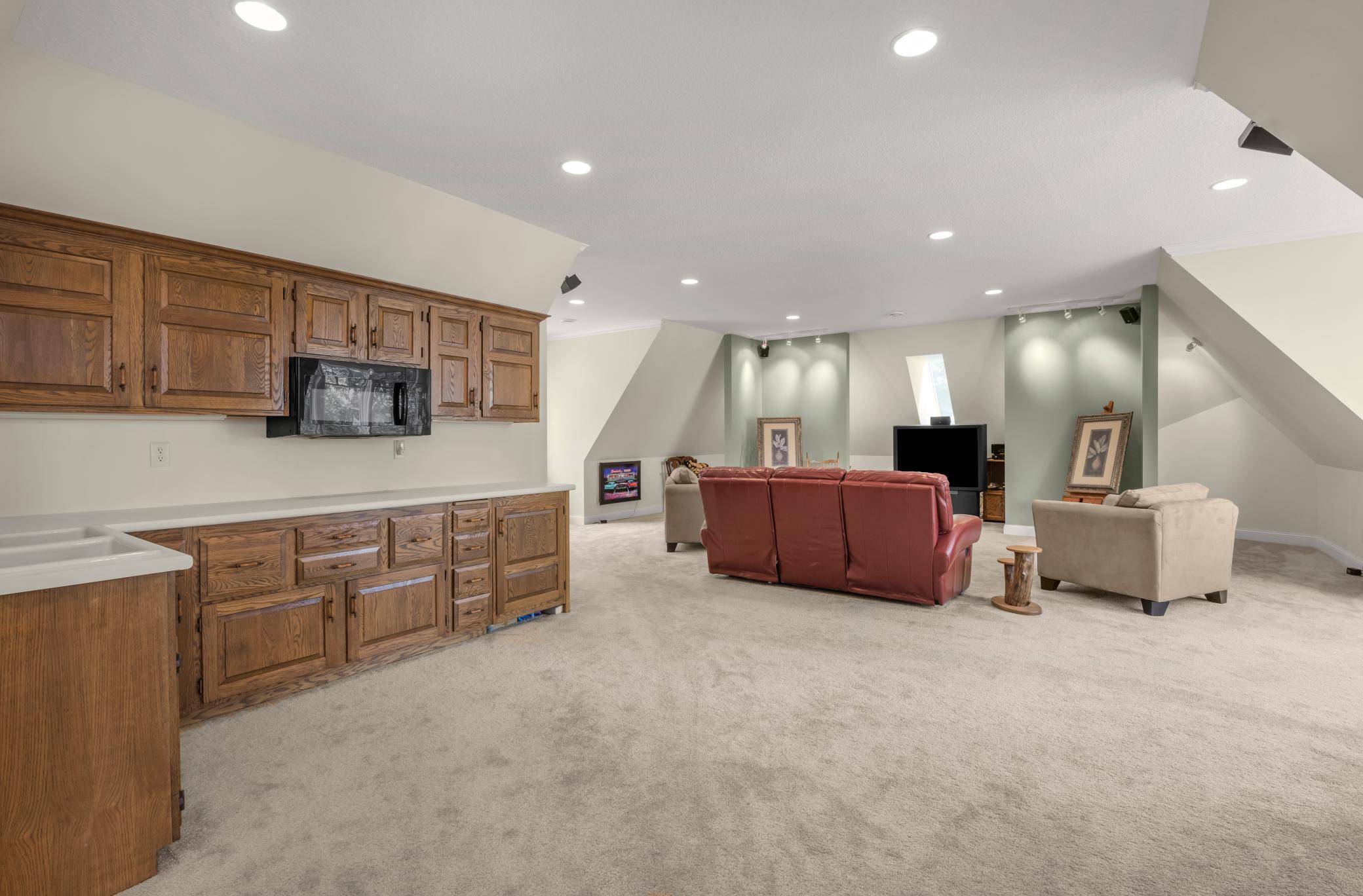 Orono, Minnesota, 55356, United States, 6 Bedrooms Bedrooms, ,6 BathroomsBathrooms,Residential,Active,1936632