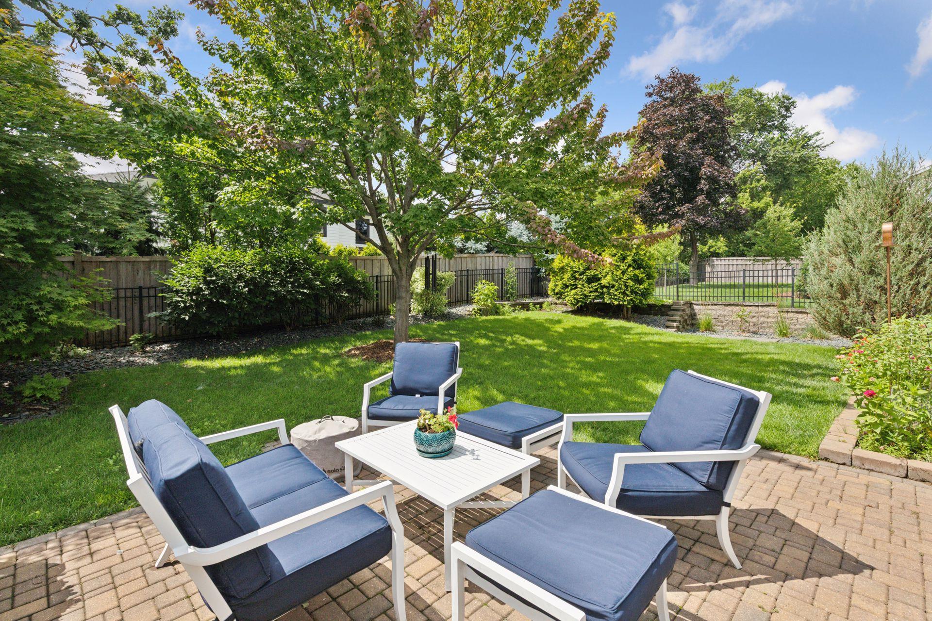 Minneapolis, Minnesota, 55410, United States, 5 Bedrooms Bedrooms, ,5 BathroomsBathrooms,Residential,Active,1929403