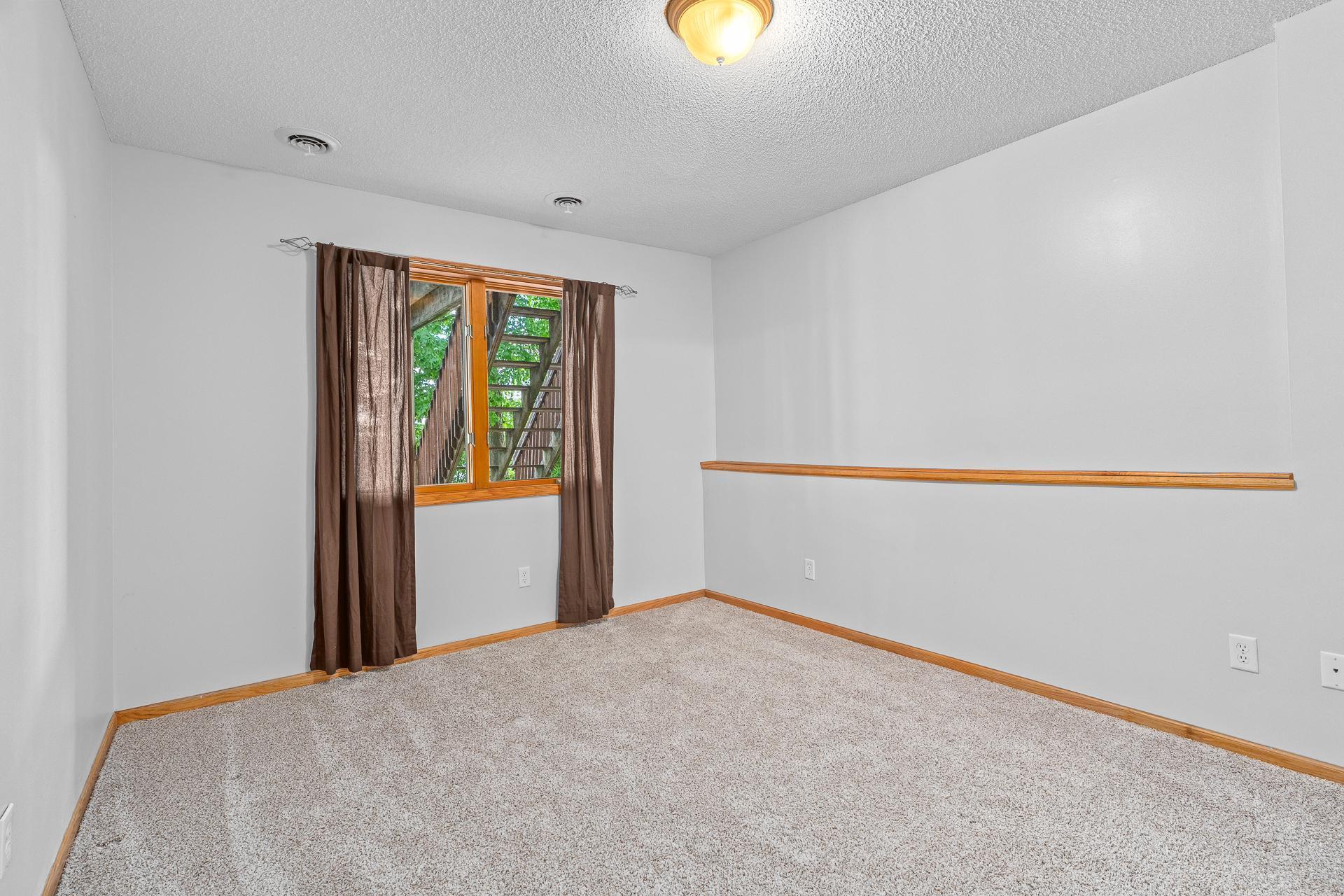 Prior Lake, Minnesota, 55372, United States, 4 Bedrooms Bedrooms, ,4 BathroomsBathrooms,Residential,Active,1995257