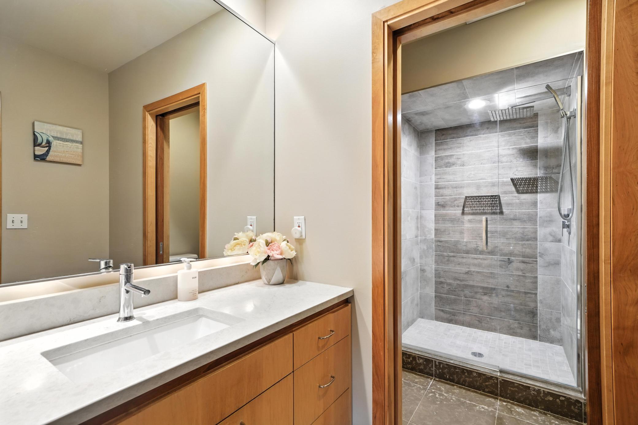 Minnetonka, Minnesota, 55345, United States, 5 Bedrooms Bedrooms, ,3 BathroomsBathrooms,Residential,Active,1971001