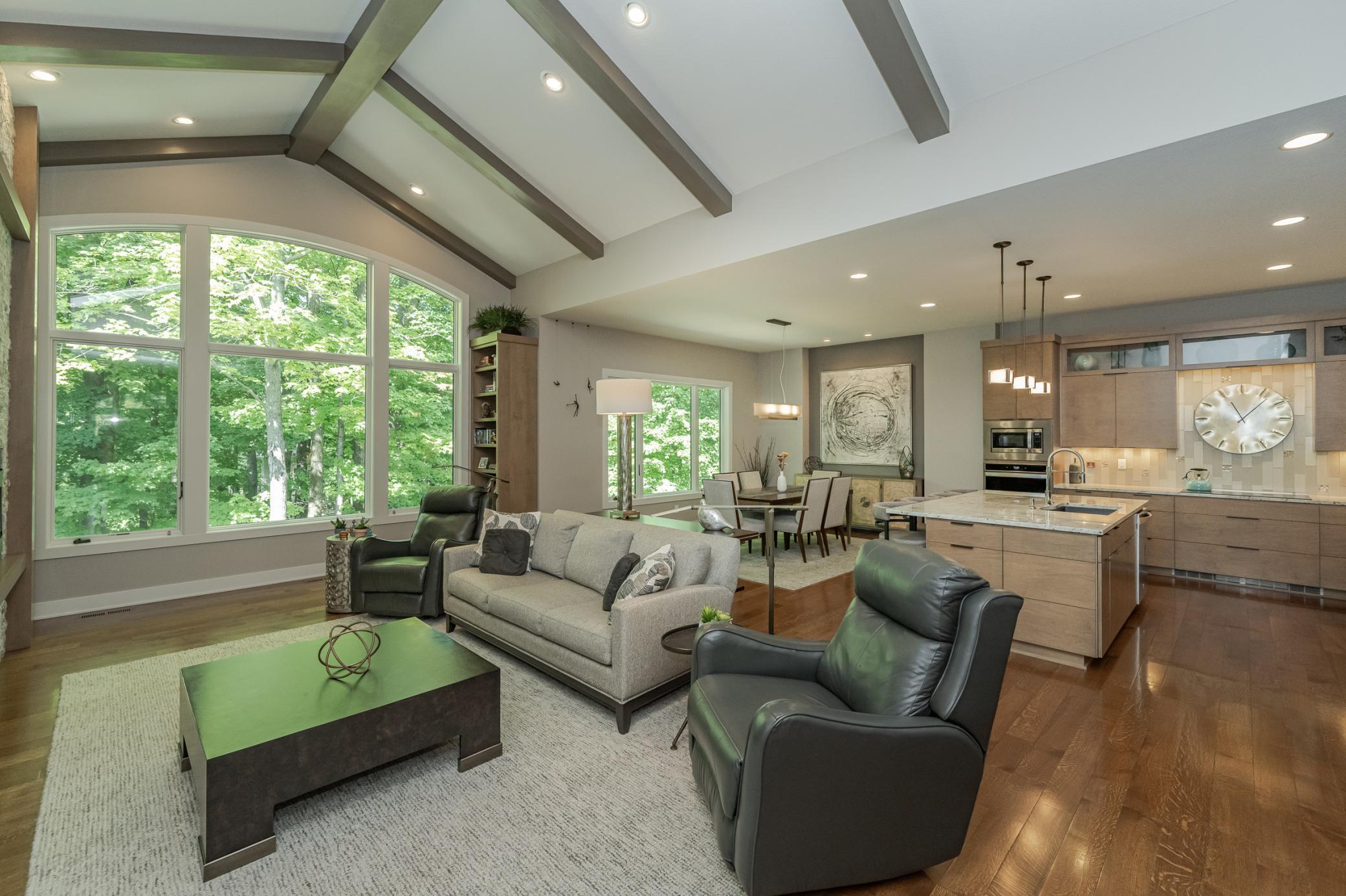Rochester, Minnesota, 55902, United States, 4 Bedrooms Bedrooms, ,3 BathroomsBathrooms,Residential,Active,1905106