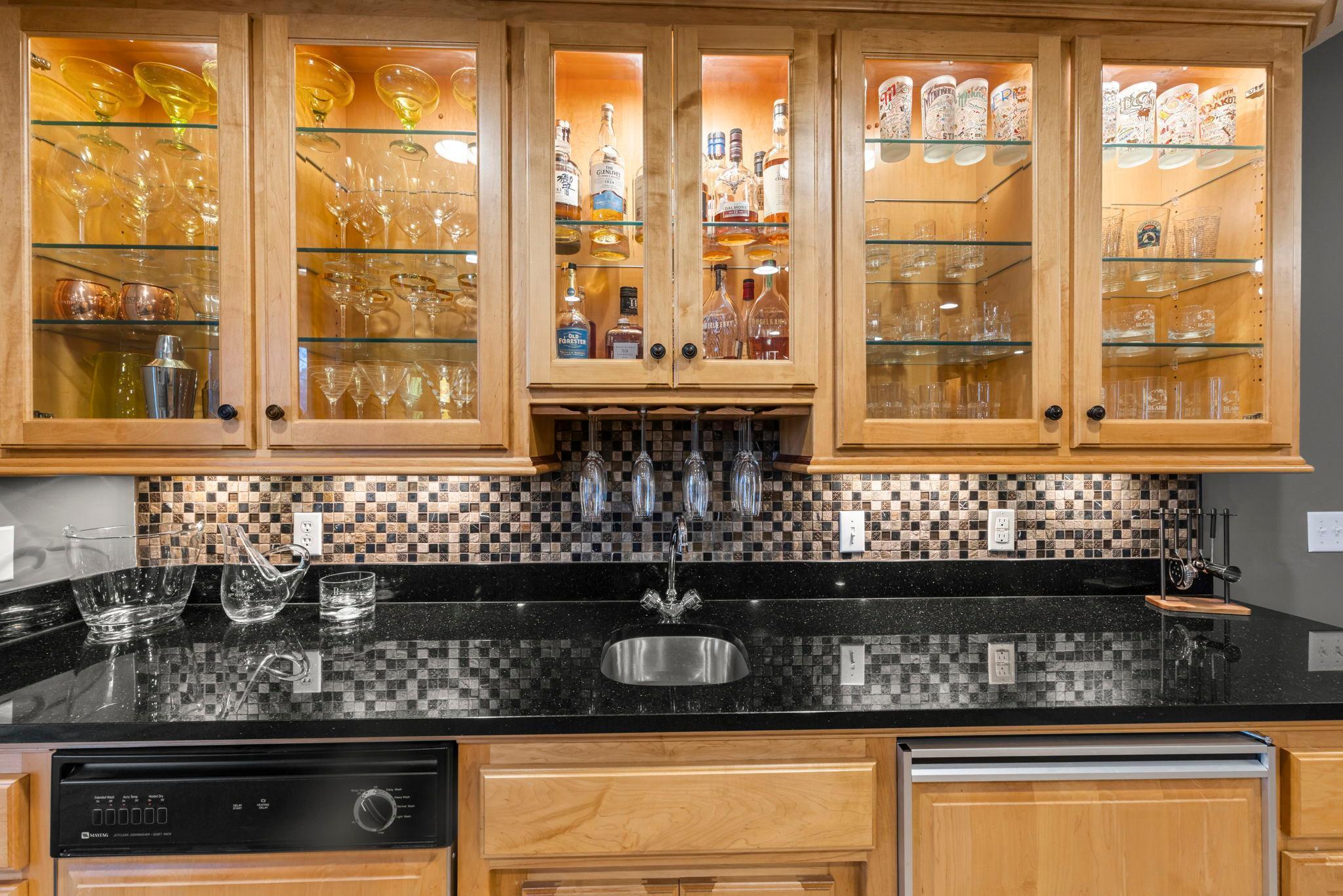 Eden Prairie, Minnesota, 55347, United States, 5 Bedrooms Bedrooms, ,6 BathroomsBathrooms,Residential,Active,1997621