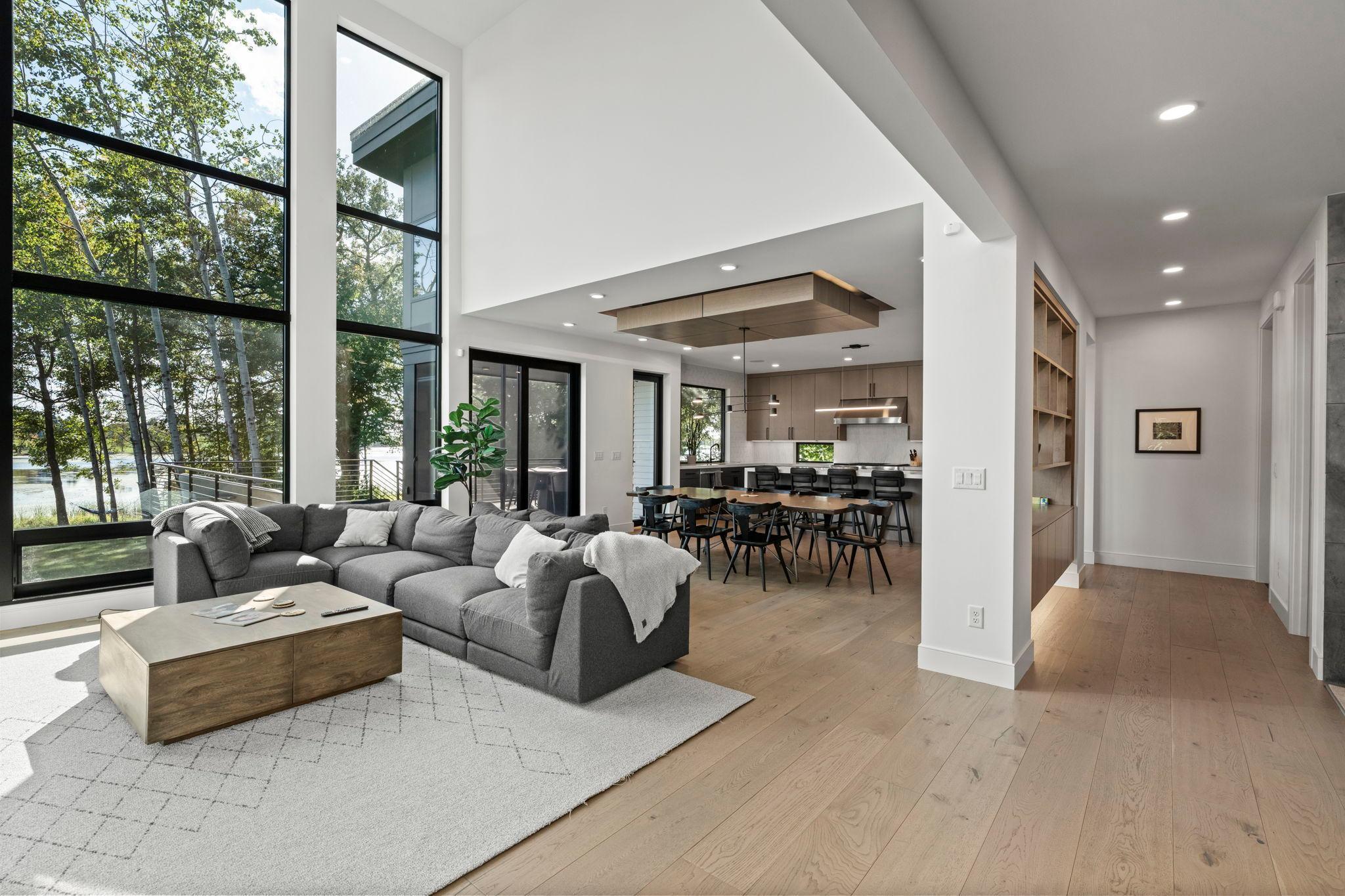 Shakopee, Minnesota, 55379, United States, 5 Bedrooms Bedrooms, ,5 BathroomsBathrooms,Residential,Active,1964254