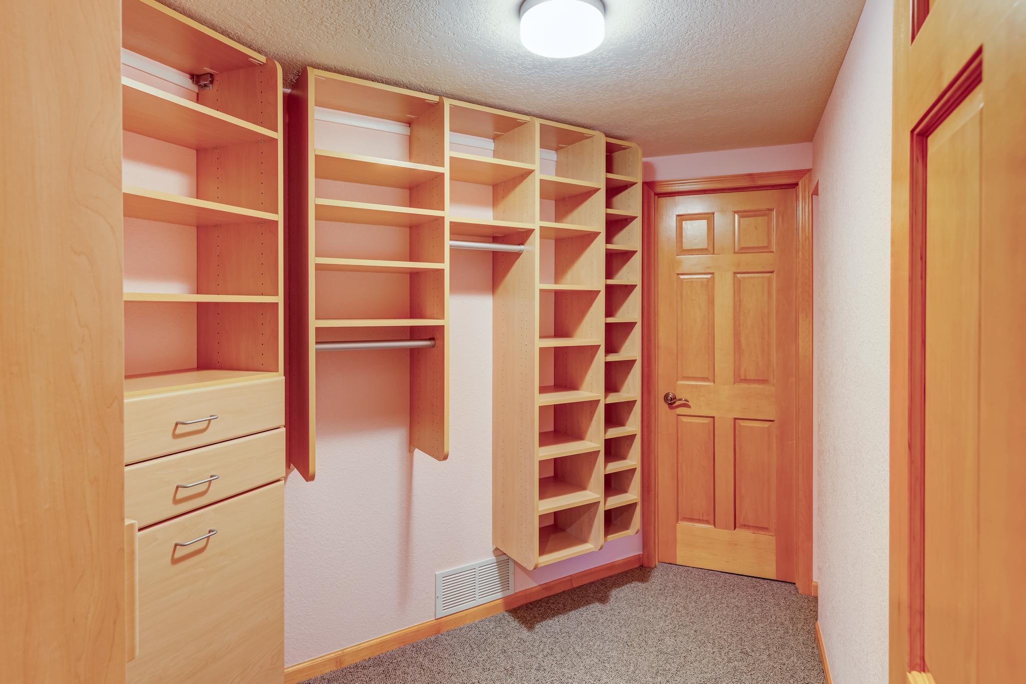 Afton, Minnesota, 55001, United States, 6 Bedrooms Bedrooms, ,6 BathroomsBathrooms,Residential,Active,1973262