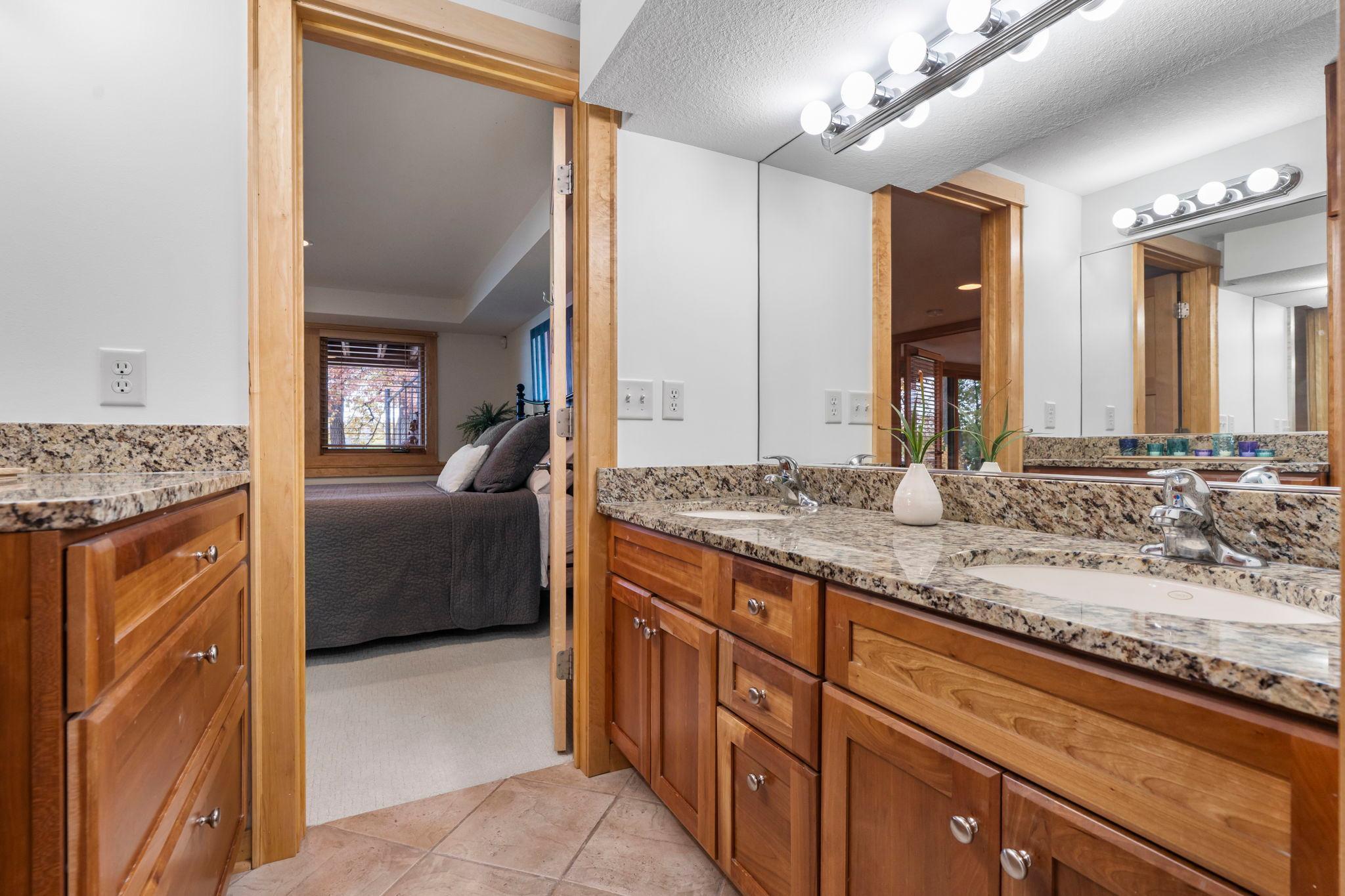 Arden Hills, Minnesota, 55112, United States, 4 Bedrooms Bedrooms, ,3 BathroomsBathrooms,Residential,Active,1973290