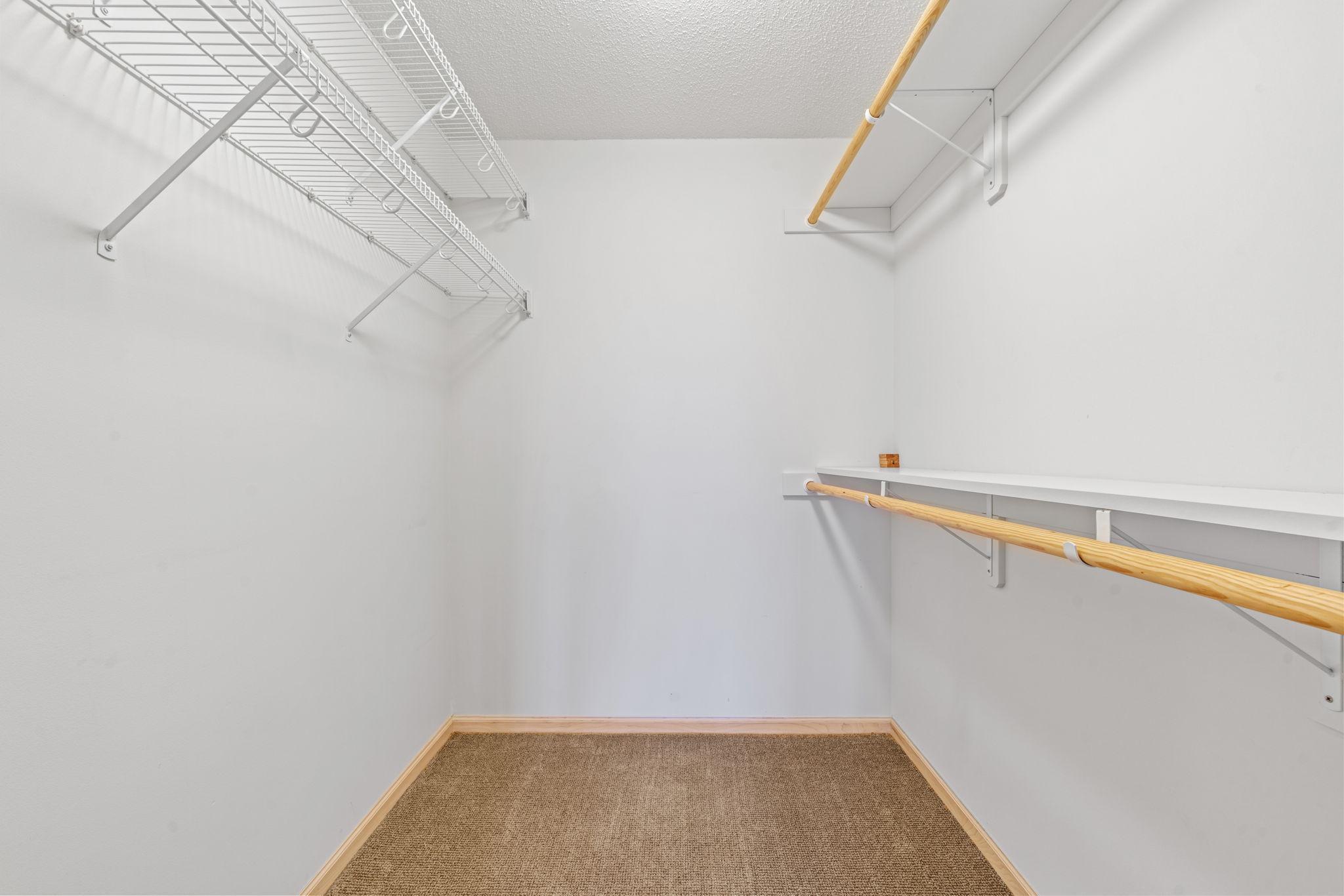 Wayzata, Minnesota, 55391, United States, 4 Bedrooms Bedrooms, ,3 BathroomsBathrooms,Residential,Active,1953718