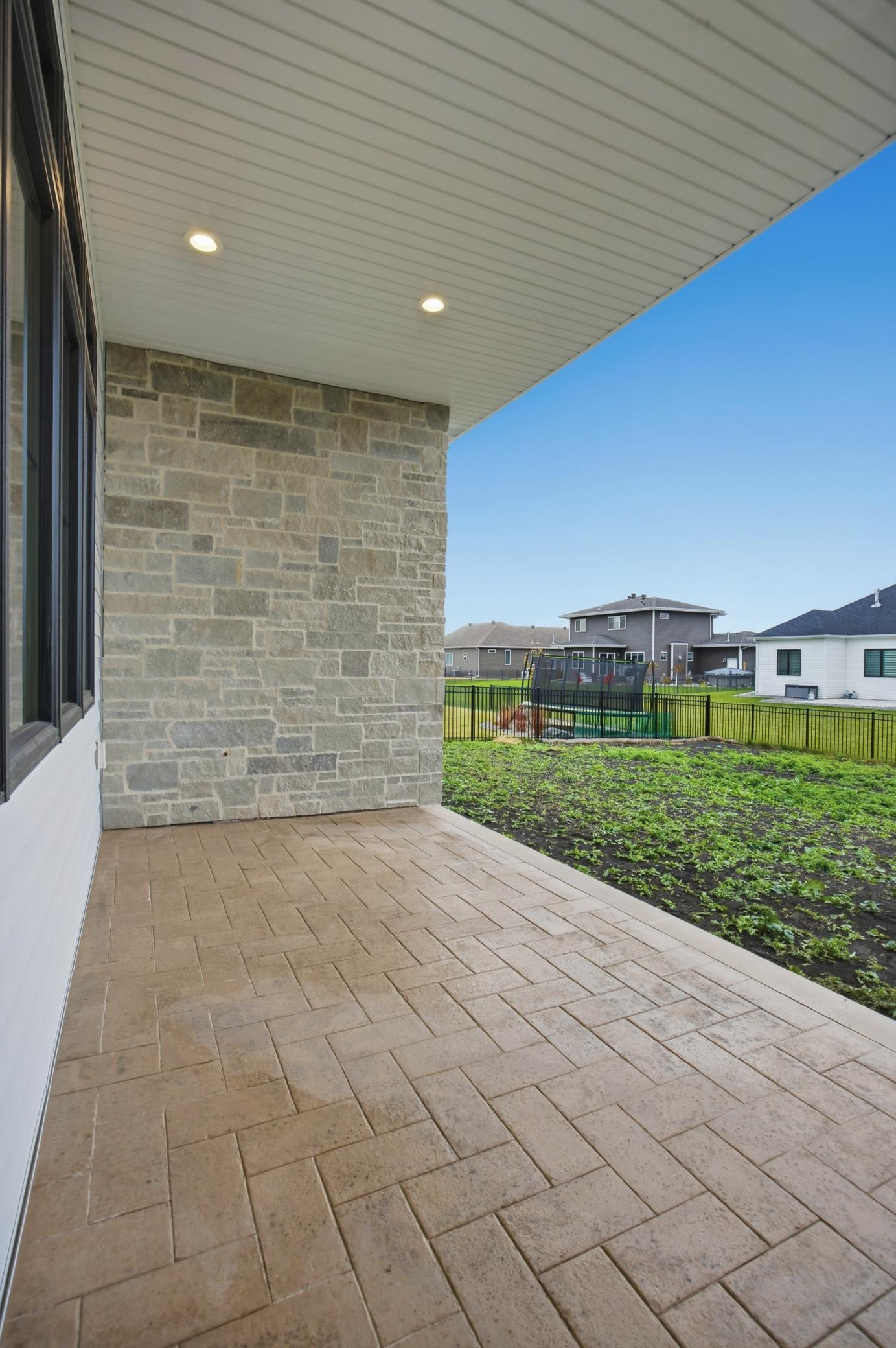 West Fargo, North Dakota, 58078, United States, 5 Bedrooms Bedrooms, ,4 BathroomsBathrooms,Residential,Active,1970996