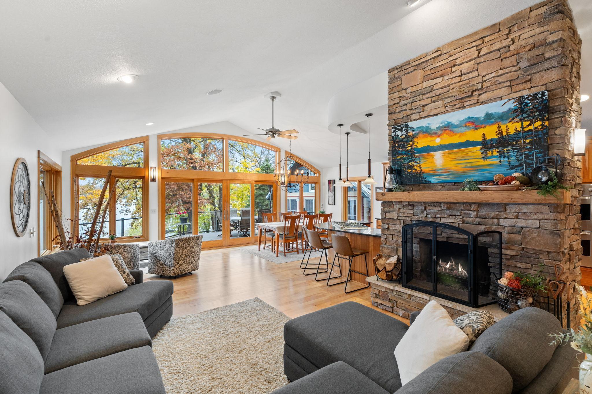 Arden Hills, Minnesota, 55112, United States, 4 Bedrooms Bedrooms, ,3 BathroomsBathrooms,Residential,Active,1973290