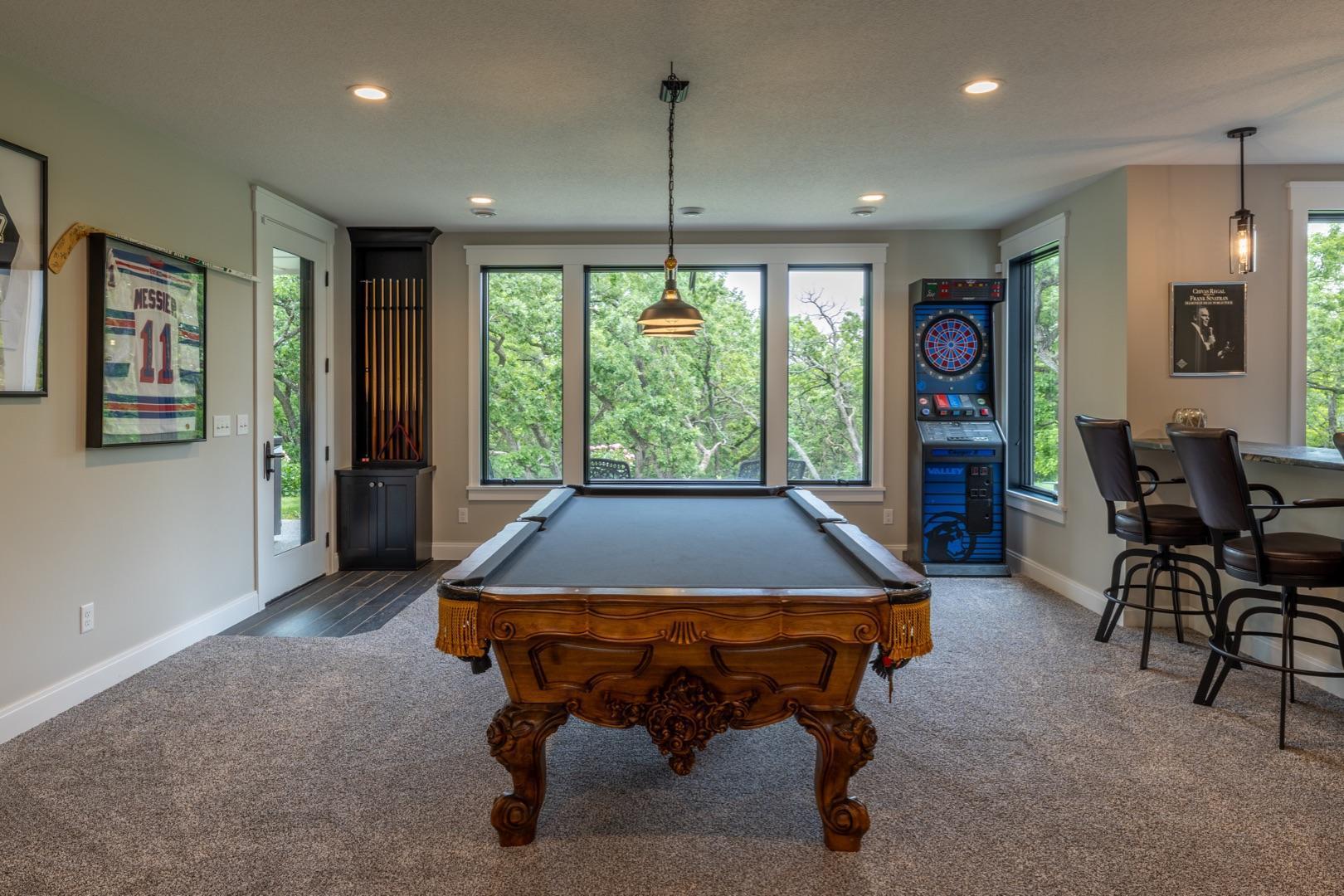 Rochester, Minnesota, 55902, United States, 4 Bedrooms Bedrooms, ,4 BathroomsBathrooms,Residential,Active,1853329