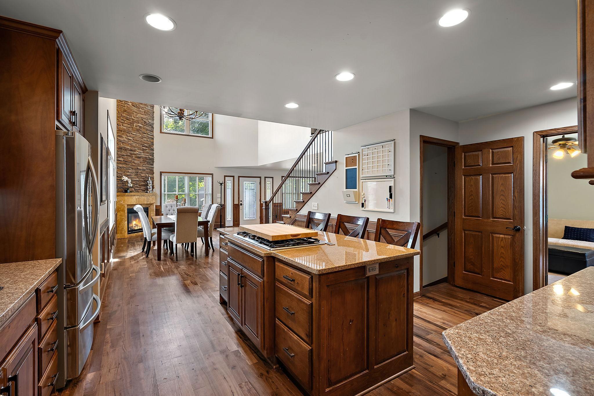 Minneapolis, Minnesota, 55424, United States, 5 Bedrooms Bedrooms, ,6 BathroomsBathrooms,Residential,Active,1936394