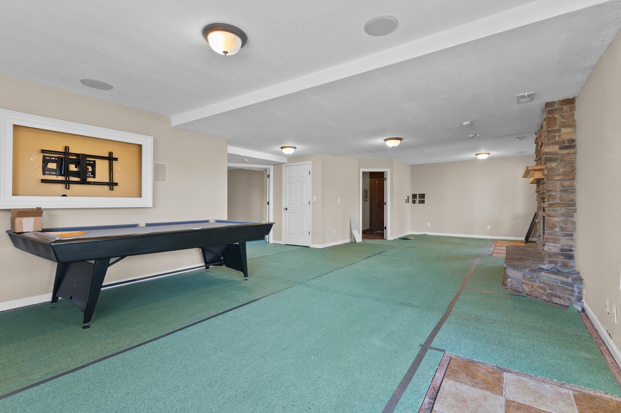 Wayzata, Minnesota, 55391, United States, 6 Bedrooms Bedrooms, ,5 BathroomsBathrooms,Residential,Active,1945262