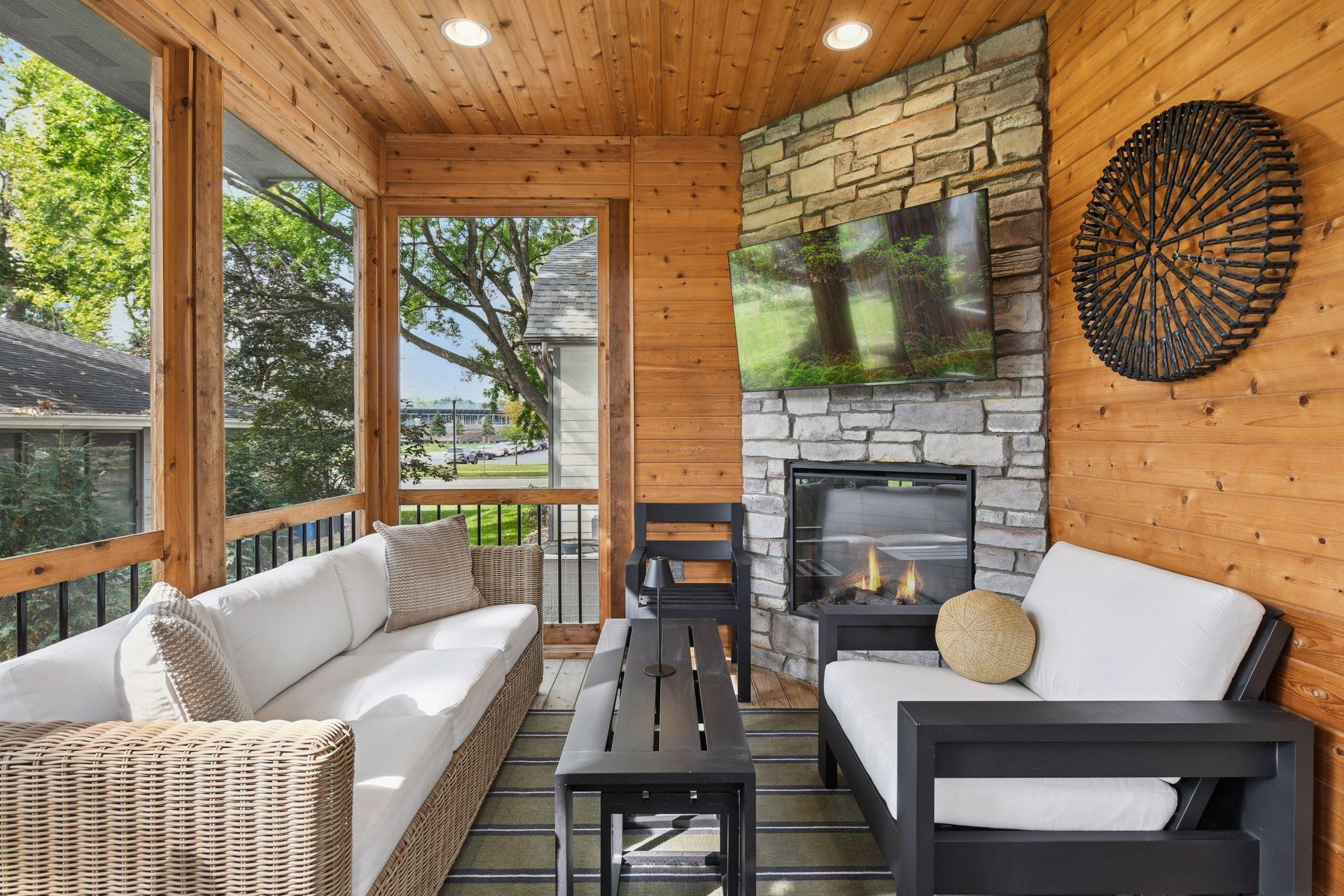 Edina, Minnesota, 55424, United States, 5 Bedrooms Bedrooms, ,5 BathroomsBathrooms,Residential,Active,1952315