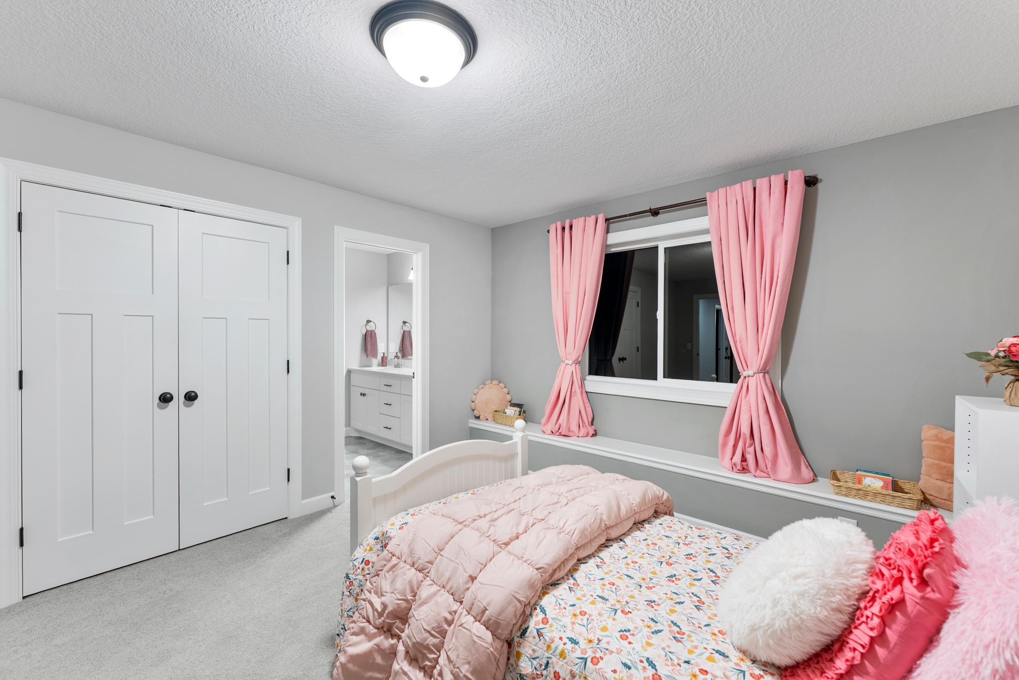 Andover, Minnesota, 55304, United States, 5 Bedrooms Bedrooms, ,5 BathroomsBathrooms,Residential,Active,1943833